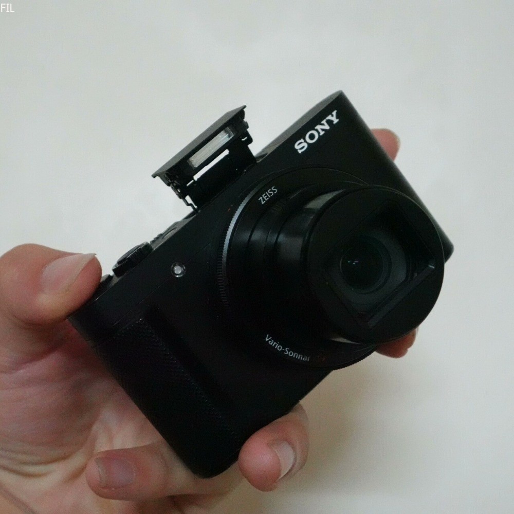 Sony Cyber-shot DSC-HX90 Compact Digital Camera 18.2MP 30x Optical Zoom Black