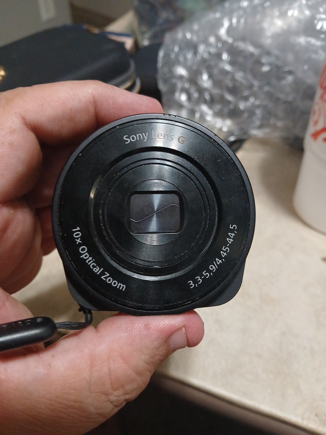 Sony Cyber-Shot DSC-QX10 18.2MP Digital Camera