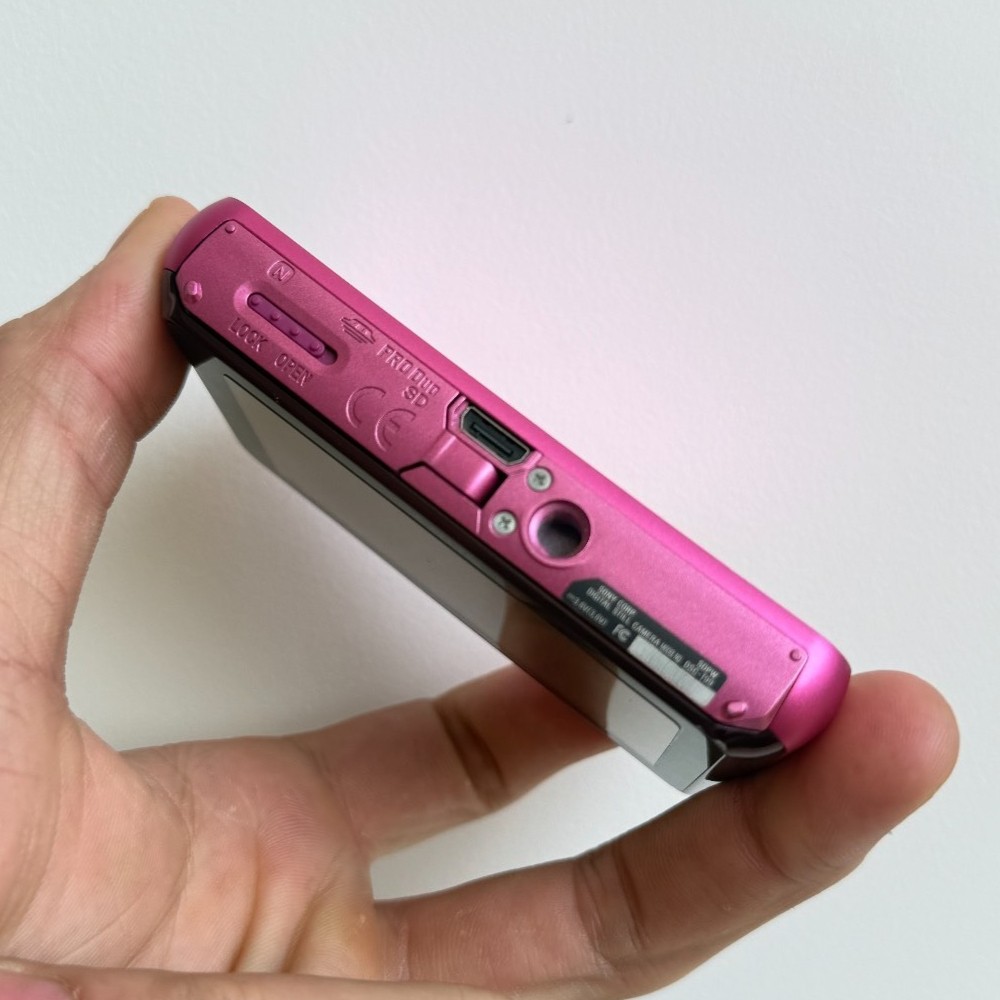 SONY Cyber Shot DSC-T99 CCD 14.1MP 4x Optical Zoom Digital Camera-Pink