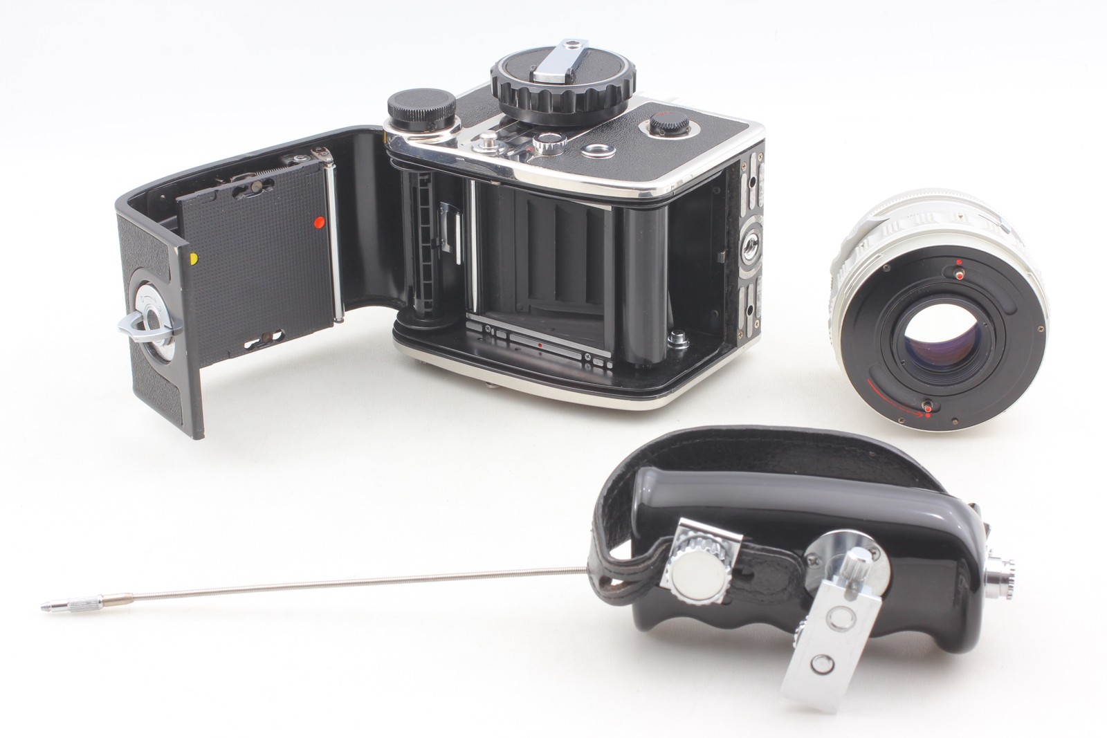 Near Mint : Kowa SIX MM Late Silver 6×6 Medium Format Film SLR 85mm f2.8 JAPAN