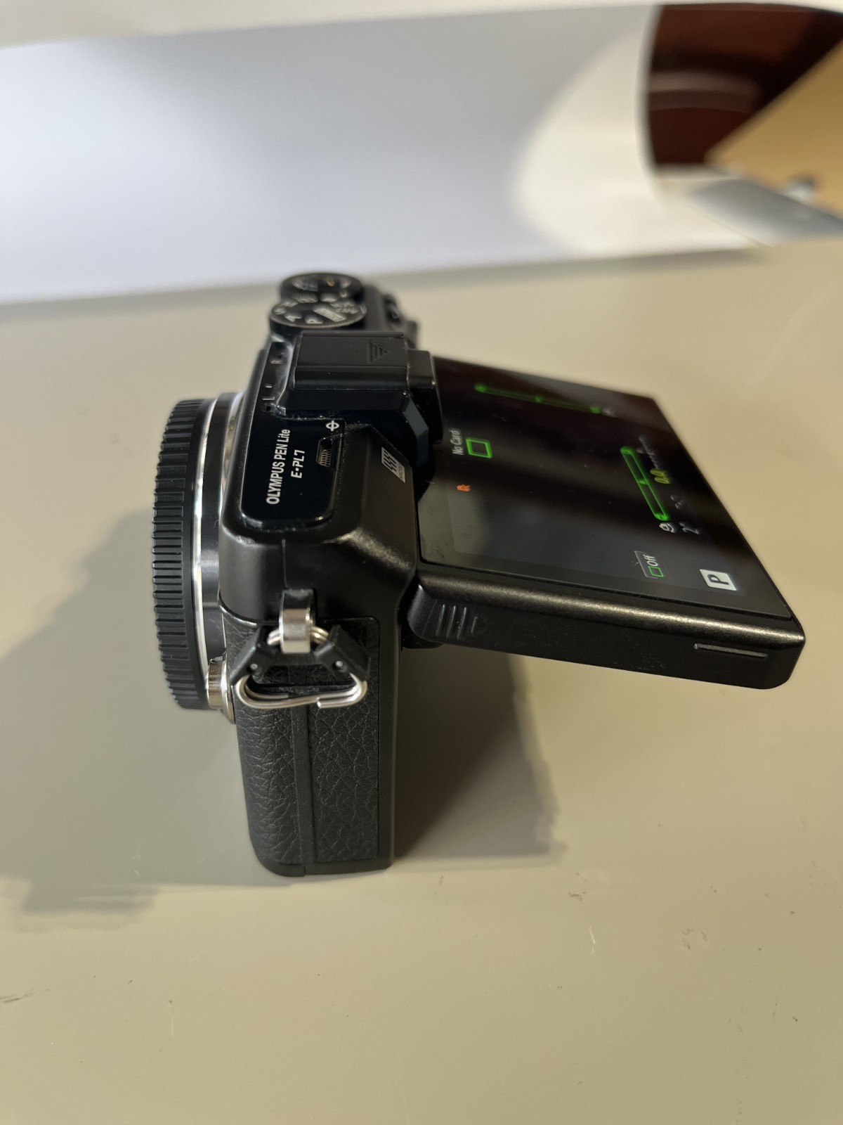 OLYMPUS PEN Lite E-PL7 14-42mm Mirrorless micro 4/3 Camera