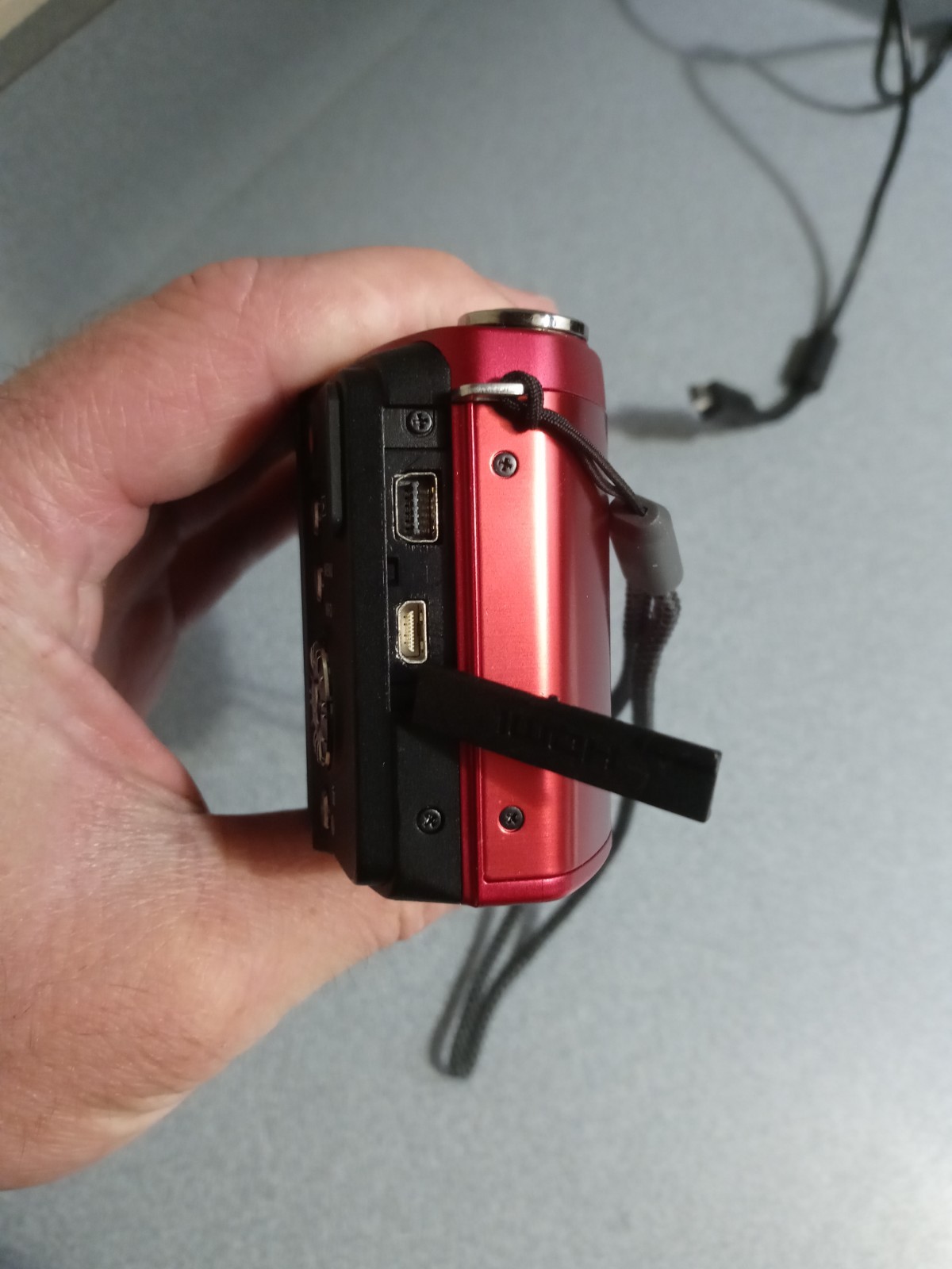 Olympus SZ-14 Digital Camera Red 14.0MP with Battery,pny4gb,& charger – Tested.
