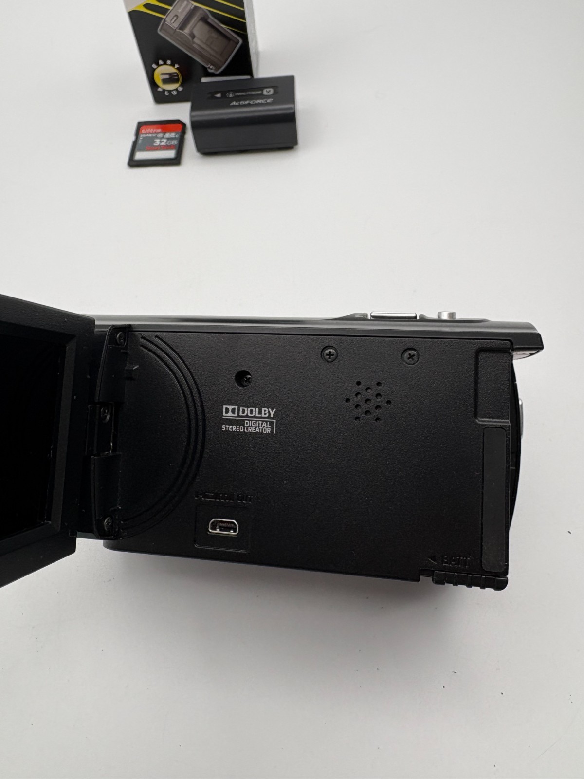 Sony Handycam HDR-CX220 Handheld Full HD Video Camera Camcorder Black Bundle