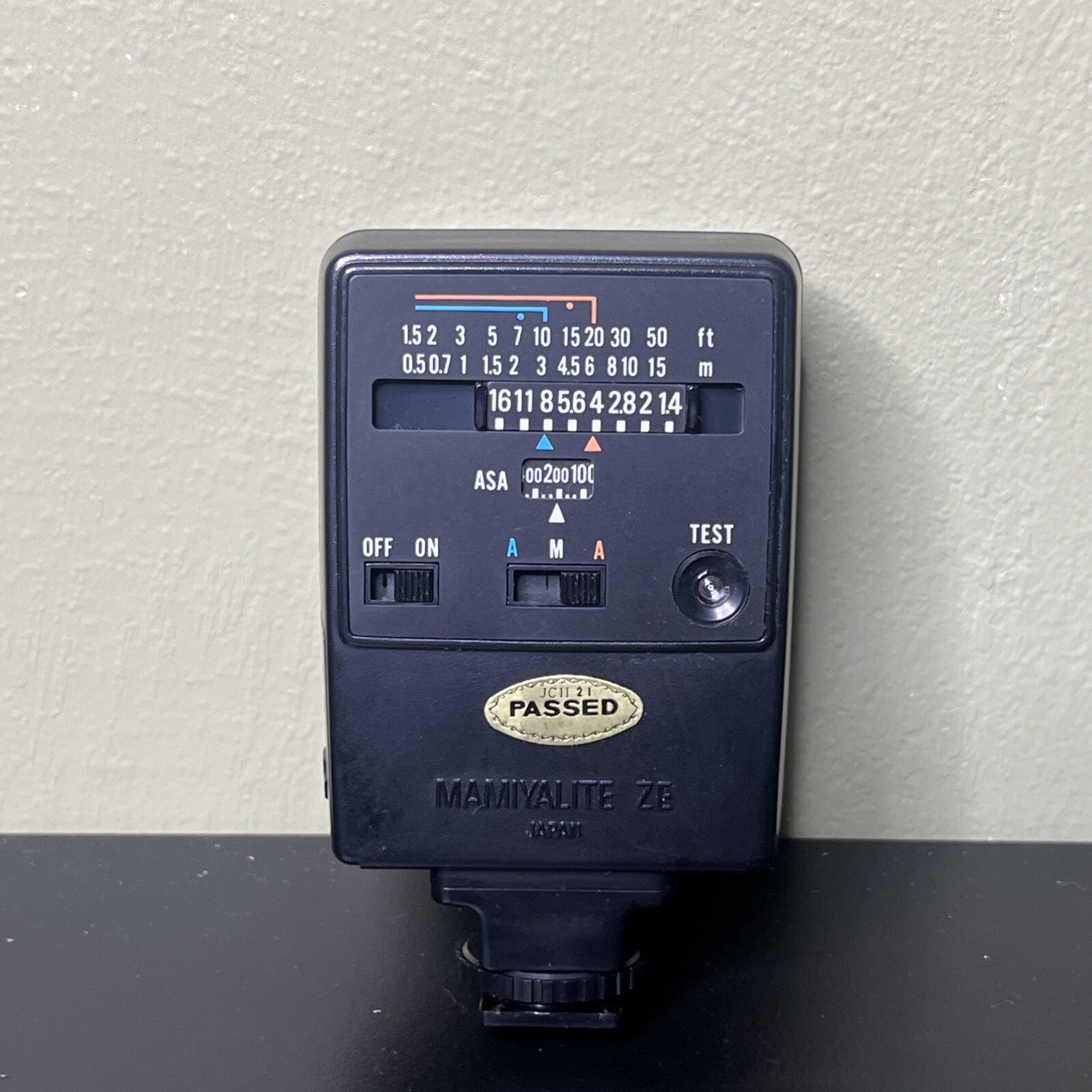 Mamiya ZM Quartz Camera Tested Works Osawa Mark 2 Lens Flash READ DESCRIPTION