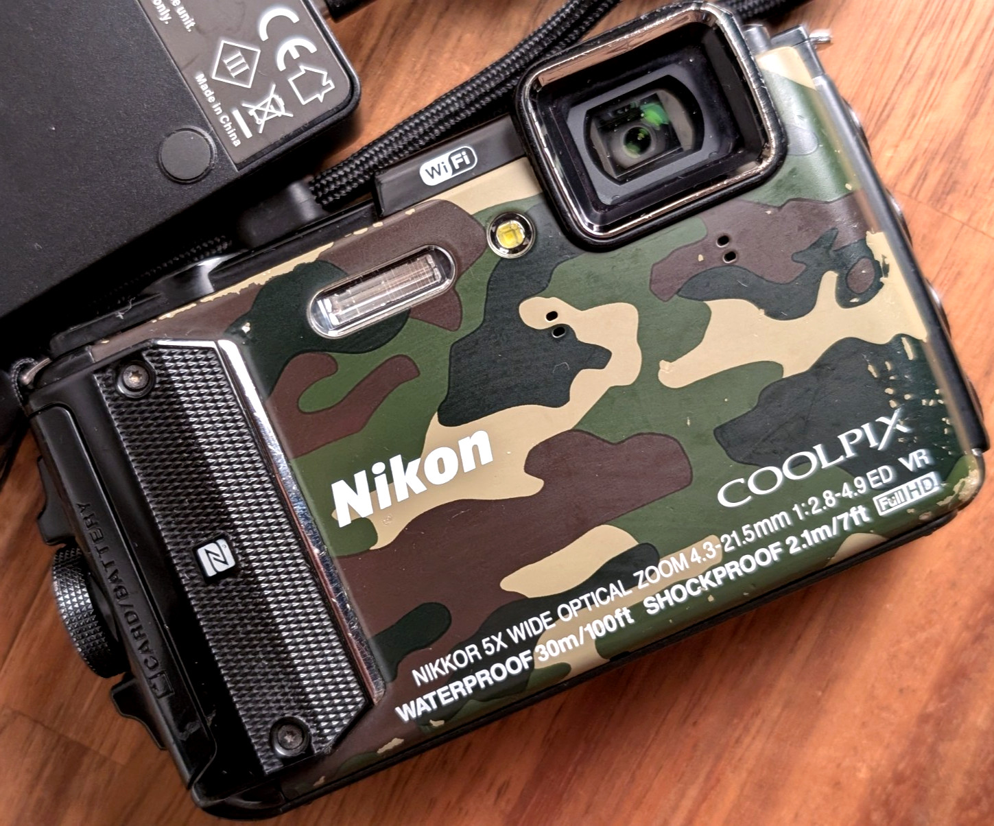 Exc Nikon COOLPIX AW130 Digital Camera 5x 16.0 MP Zoom como English ok Japan
