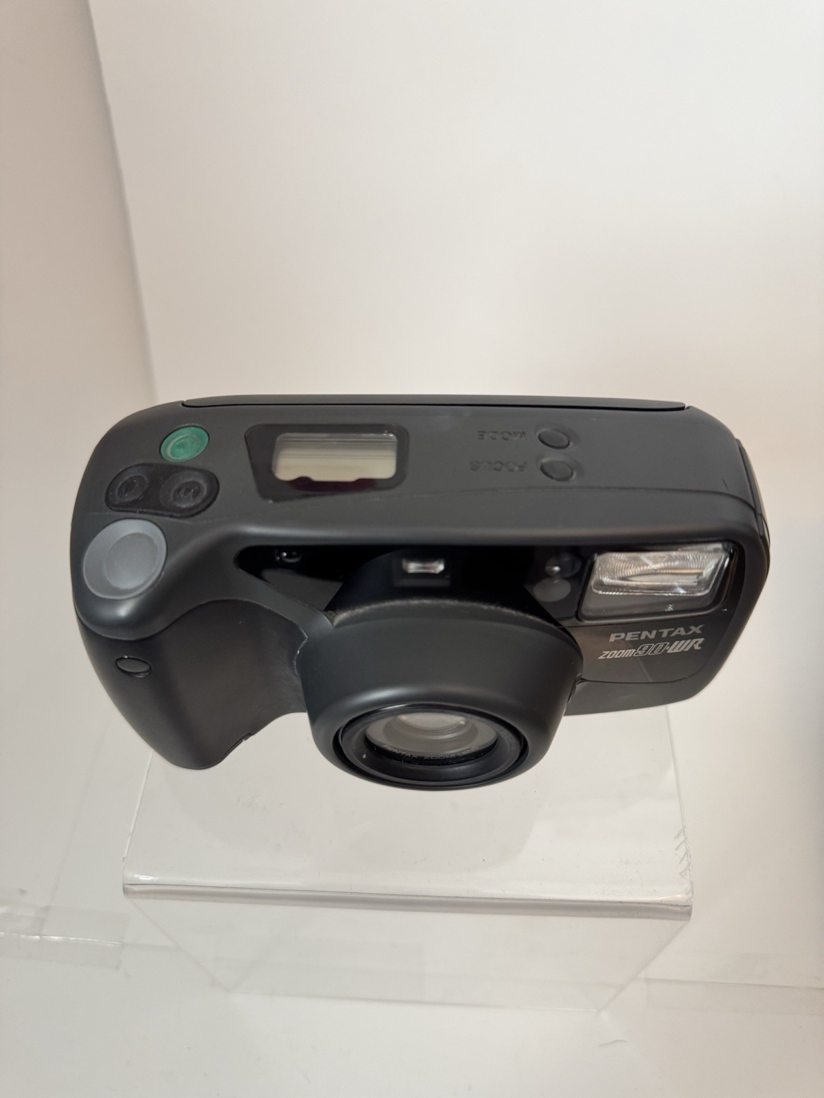 PENTAX Zoom 90 WR 35mm Point & Shoot Film Camera Auto Focus Flash *UNTESTED*