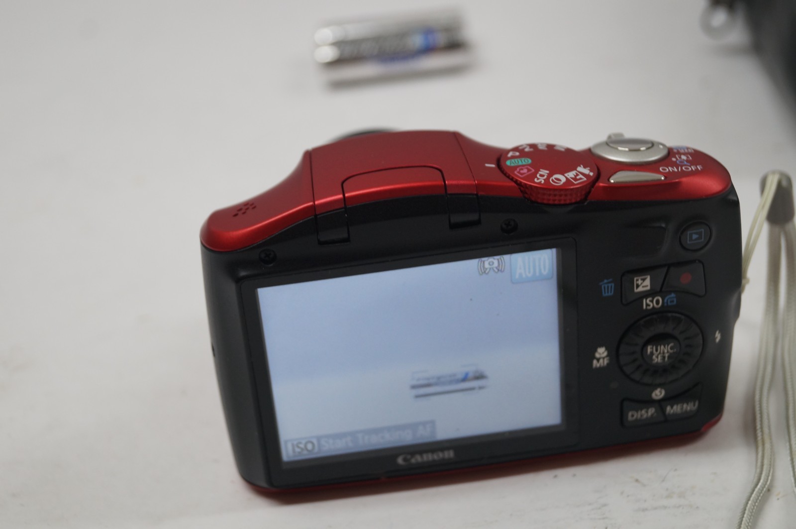 Canon PowerShot SX150 IS PC1677 14.1MP Digital Camera 12X 16GB SD WORKING E223