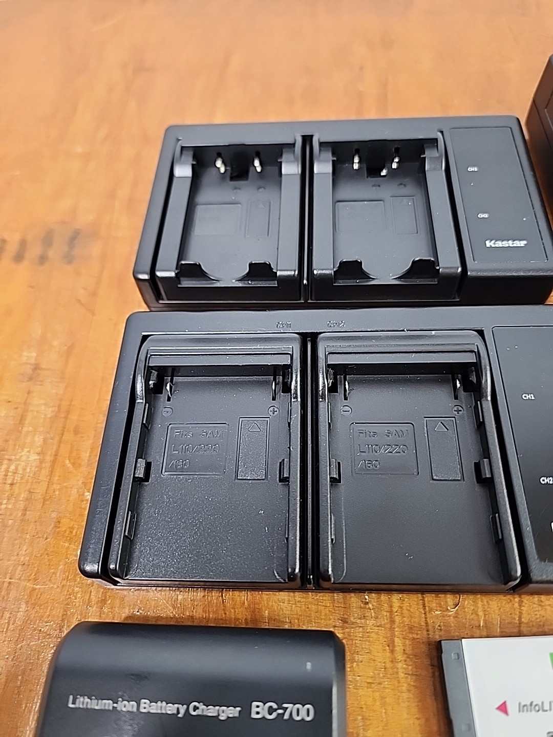 Lot of Battery Chargers & Batteries Kastar for Digital Cameras Samsung Sony Etc