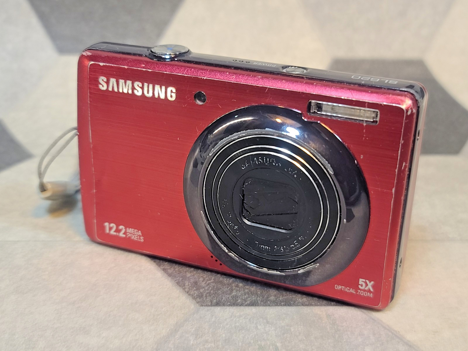 Samsung SL620 12.2MP Built-in Flash 5X Optical Zoom Compact Digital Camera