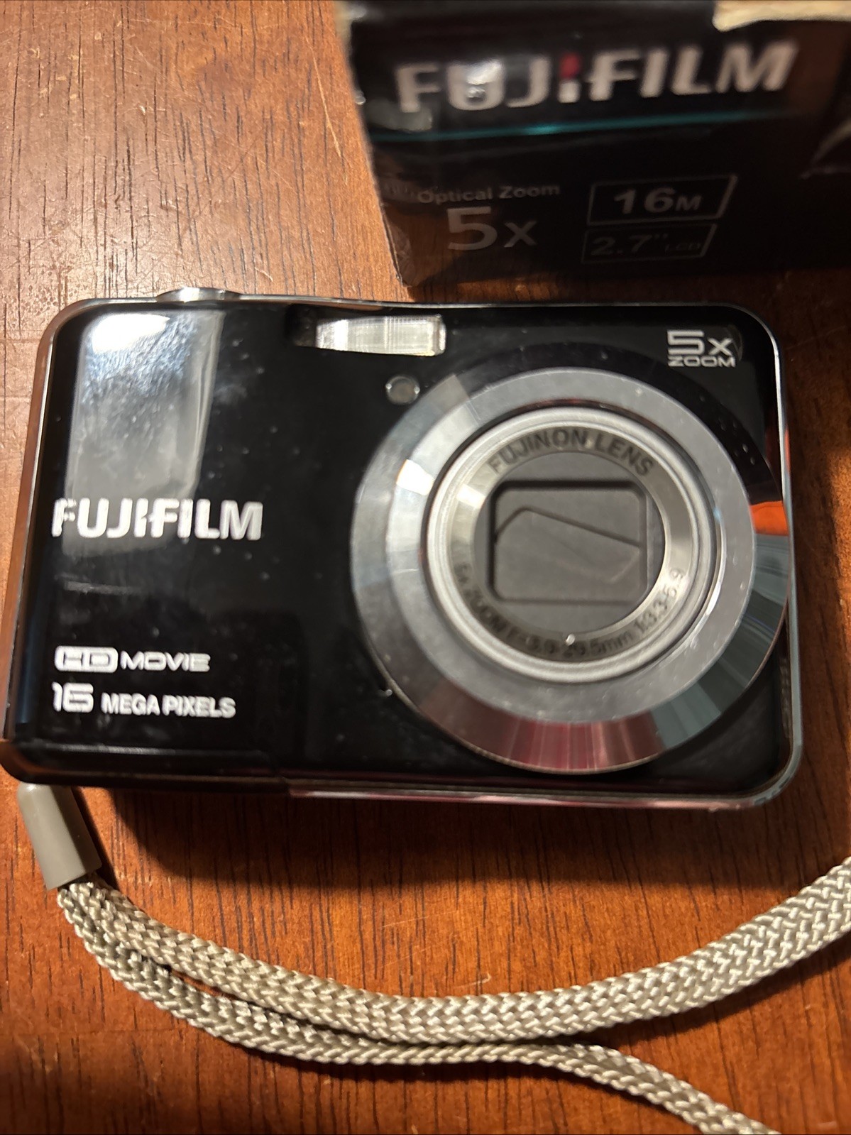 FUJIFILM FinePix AX600 5x AA battery powered Japan. Powers On But No Pics READ!