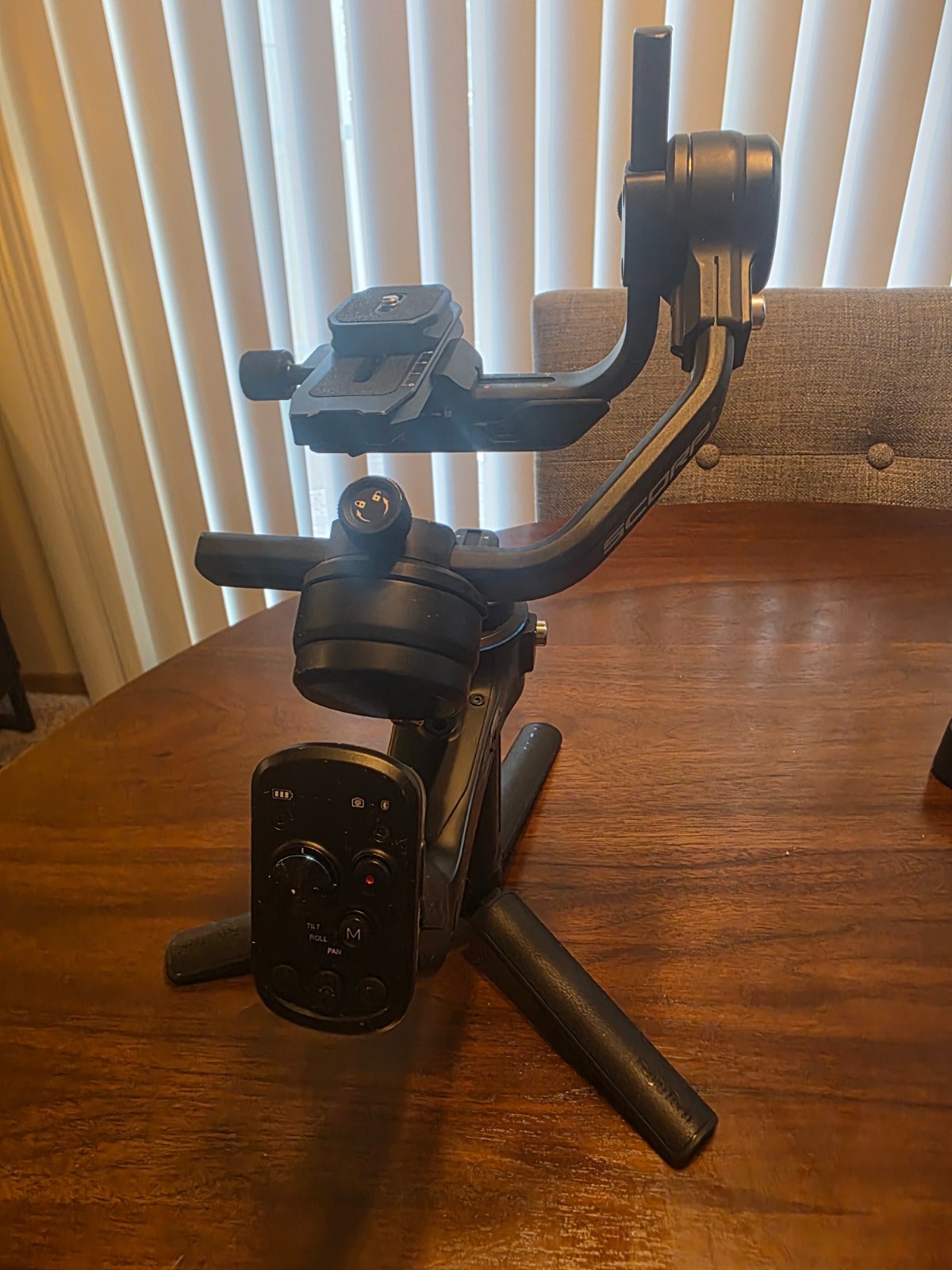 FeiyuTech SCORP C 3-Axis Handheld Gimbal Stabilizer for DSLR Mirrorless Camera
