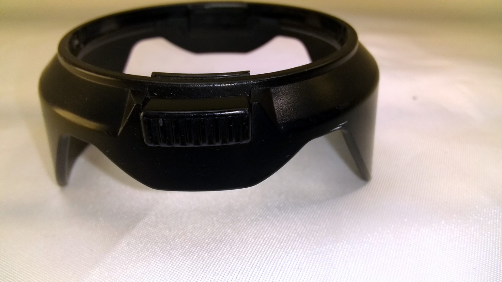 Sigma 52mm Clip on Lens Hood for 28mm f2.8 Wide angle mini lens manual focus