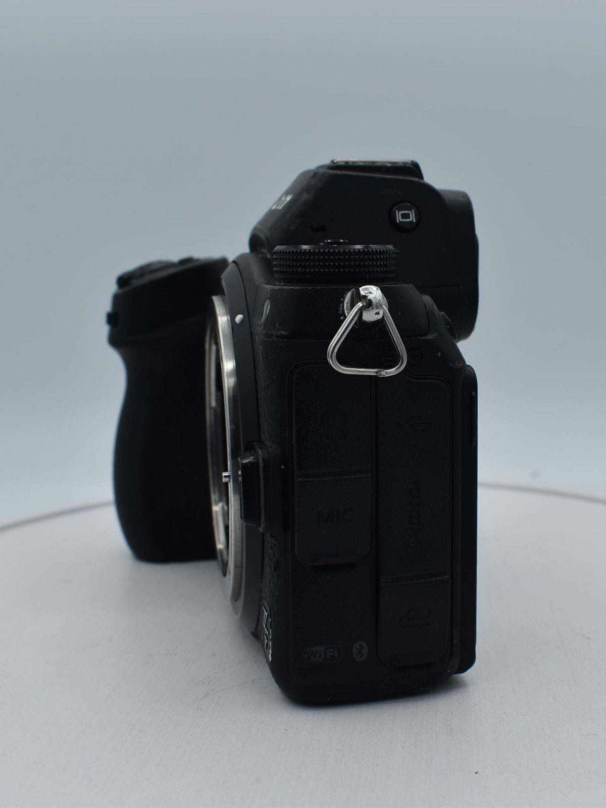 Nikon Z7 Mirrorless FX Camera Body, Black {45.7MP} BODY ONLY (Parts/Repair)
