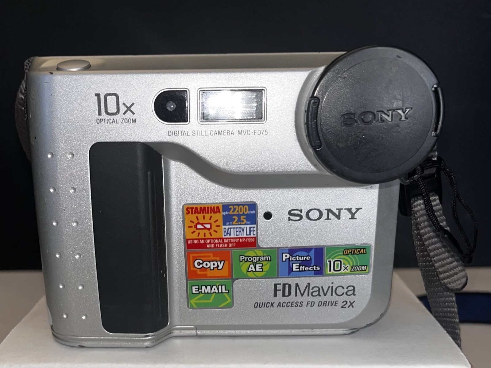 Sony FD Mavica MVC-FD75 Compact Digital Camera W/ Battery UNTESTED