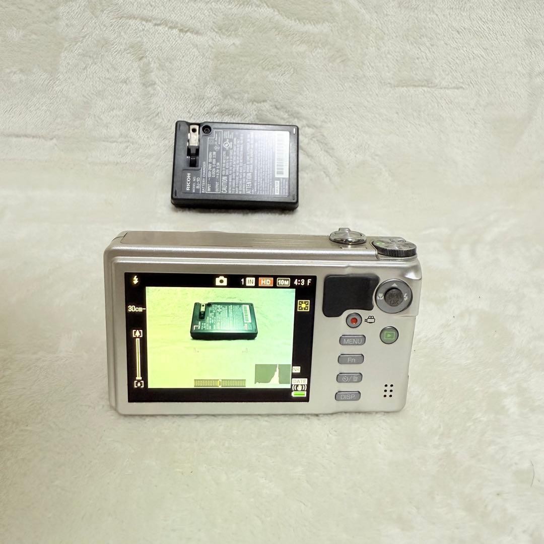 Ships Within 24 Hours. RICOH CX6 Battery With Charger (Silver)