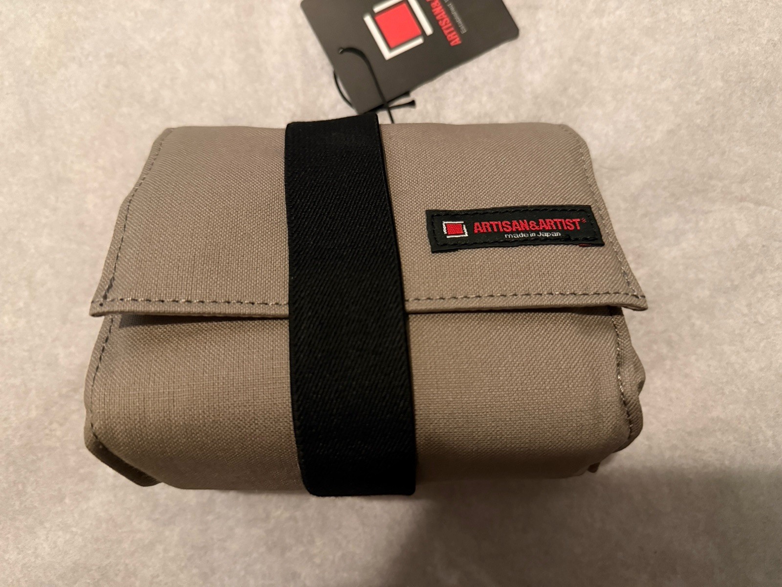 Artisan & Artist ACAM-75 Camera Pouch Gray NEW