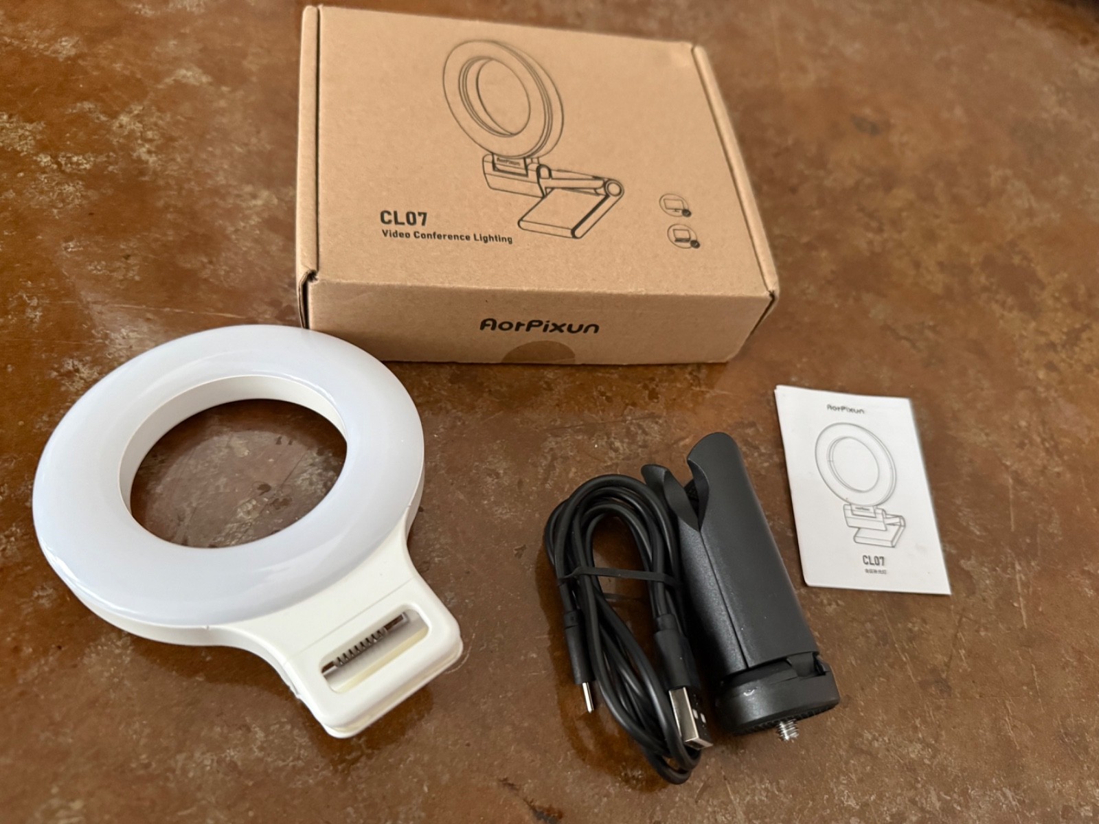 Clip On Ring Light Kimwood 60 LED Selfie Rechargeable 3 Modes 5 Brightness New