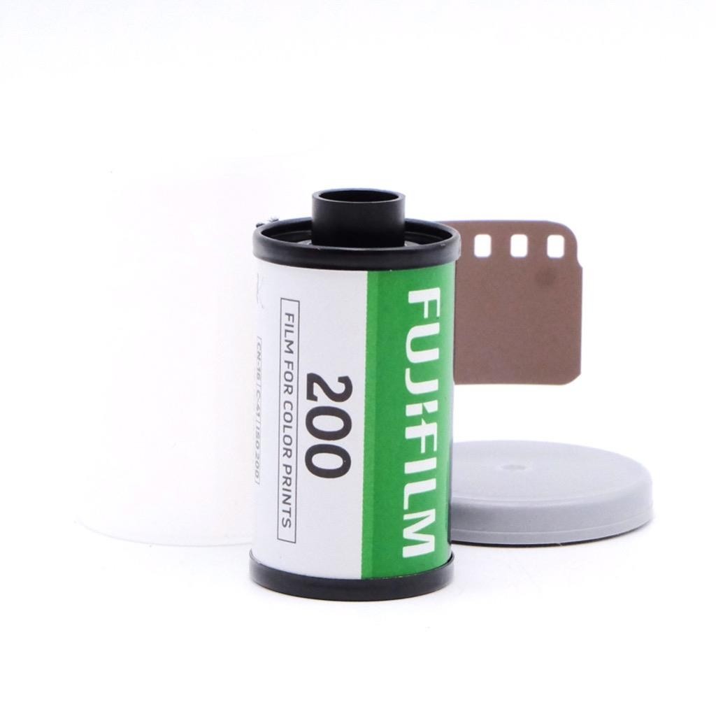 Fujifilm Fujicolor 200 iso, 35mm Film (36-Exposure) – LOT of 120 ROLLS!