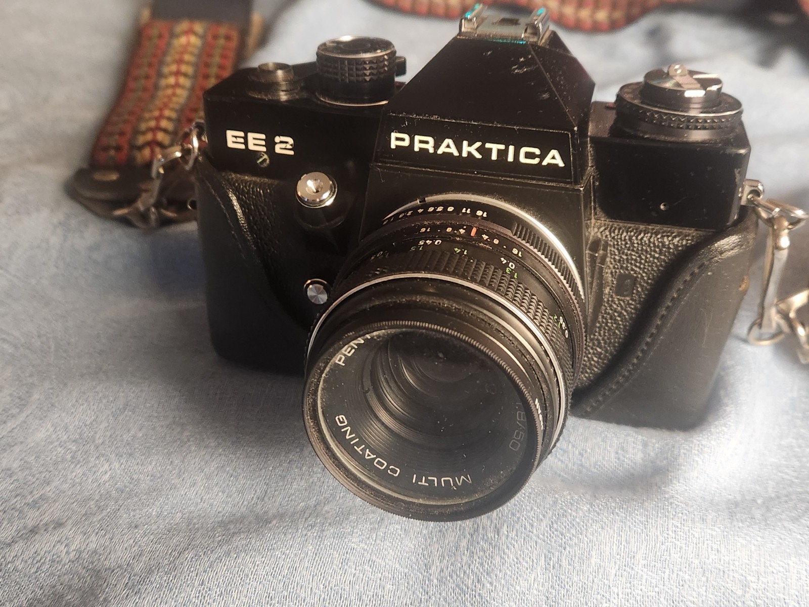 Vintage Praktica EE2 35mm Camera w/ Leather Cover & 2″ Shoulder Strap – Untested