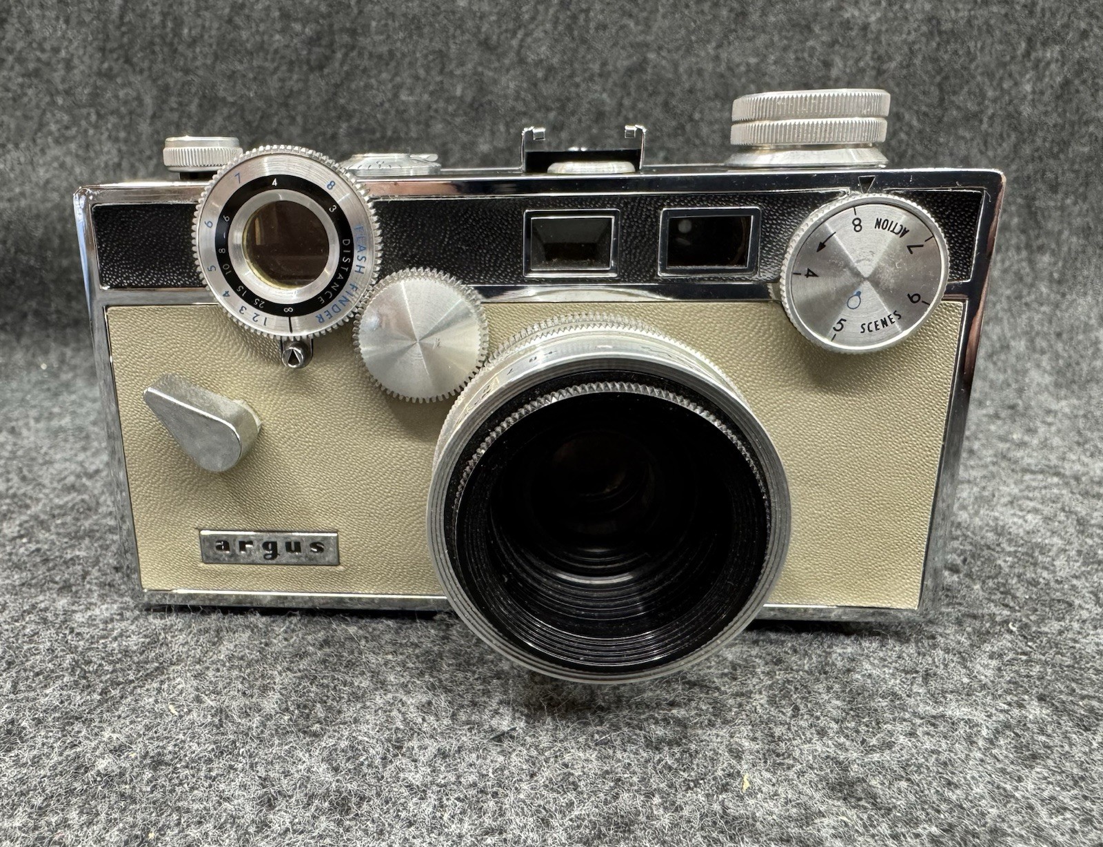 Vintage ARGUS C3 “The Brick” Rangefinder Camera ~ Untested