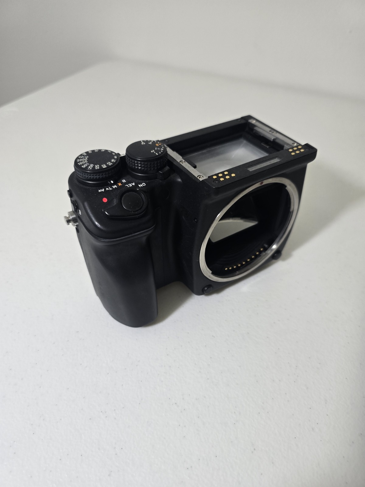 Contax 645 AF Medium Format SLR Auto Focus Film Camera Body *FOR PARTS #403