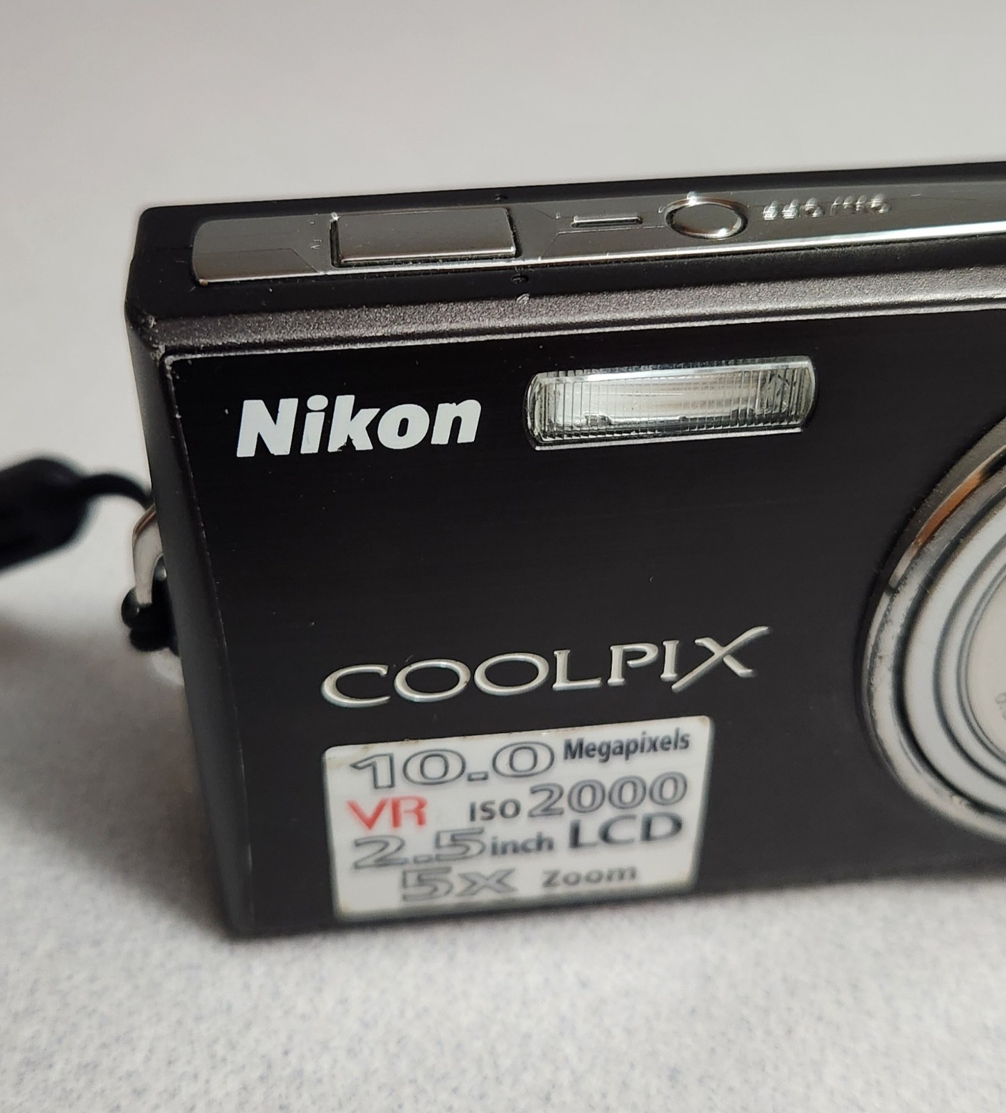Nikon COOLPIX S550 10.0MP 2.5″ LCD 5x Zoom Digital Camera Black – w/ Battery
