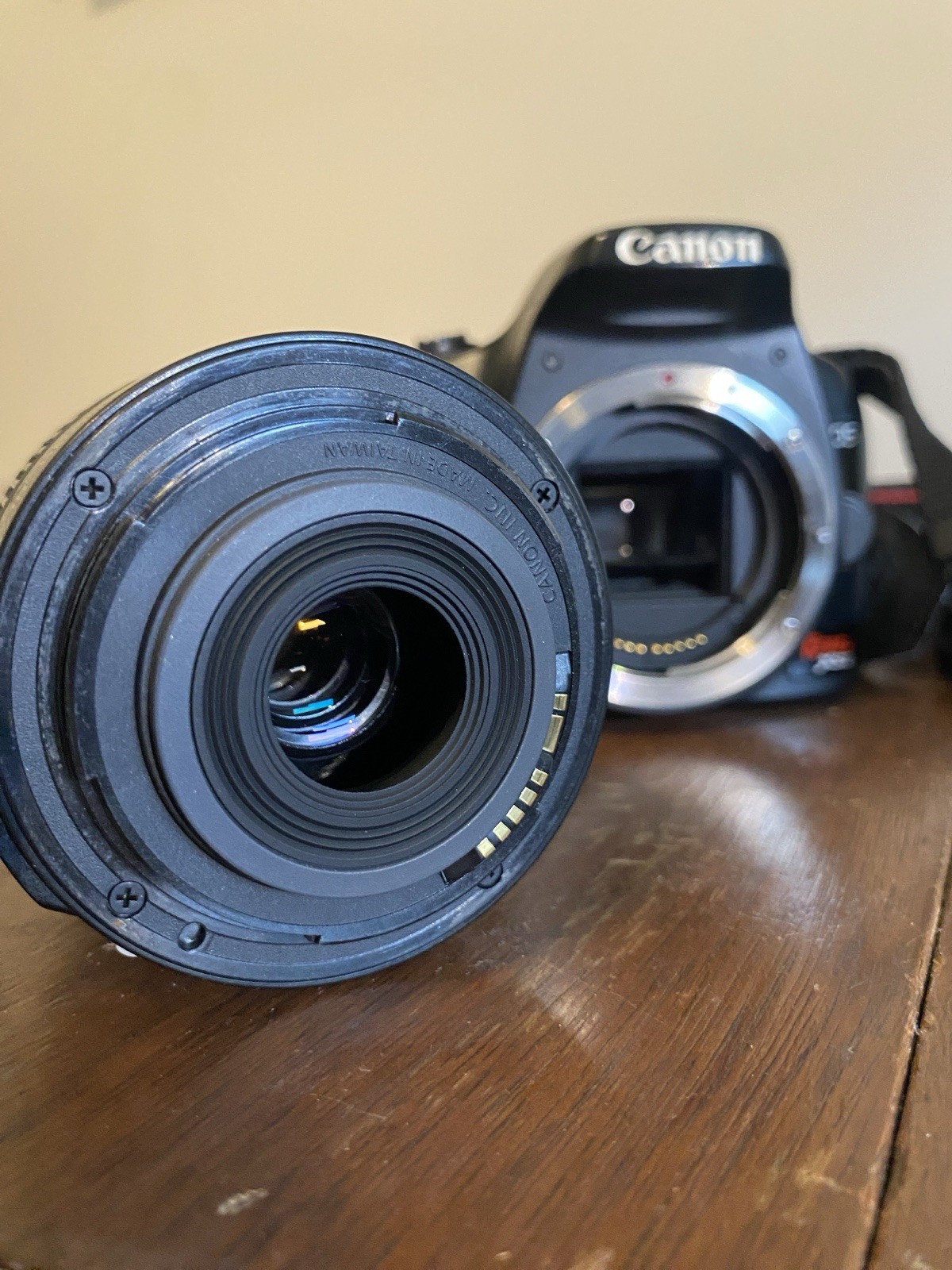 Canon EOS Rebel XSi DSLR Camera w/ 18-55mm IS Lens, Charger & Strap – SEE DESC