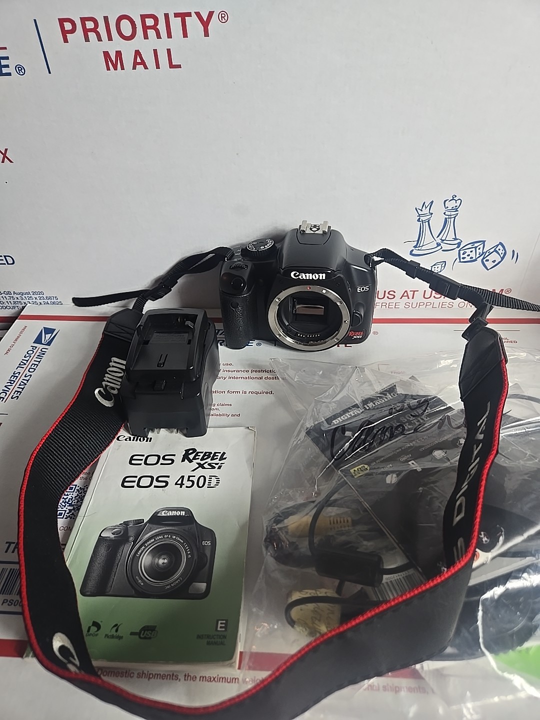 Canon EOS Rebel XSi 12.2MP Digital SLR DSLR Camera
