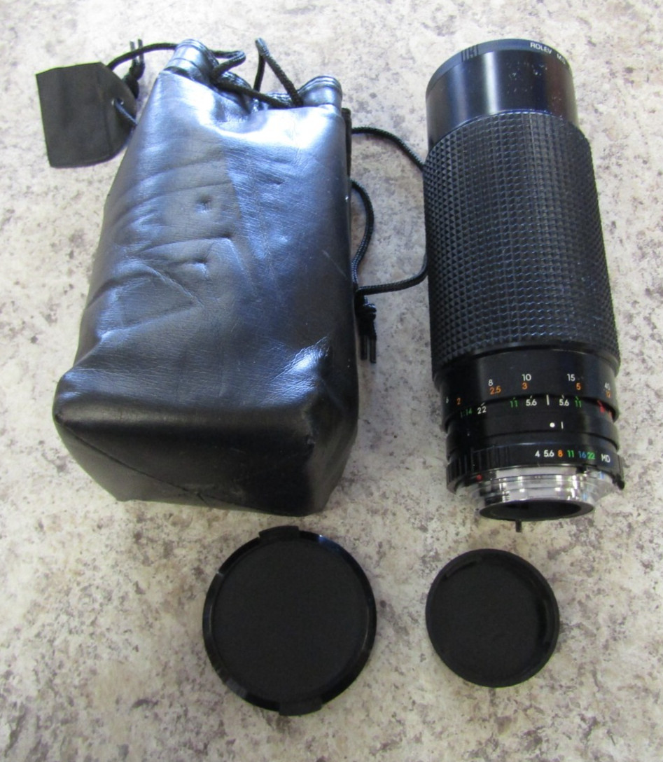 Sears f=60-300mm Lens Model #202 7368500, 1:4.0-5.6, Auto Zoom w/ covers, case