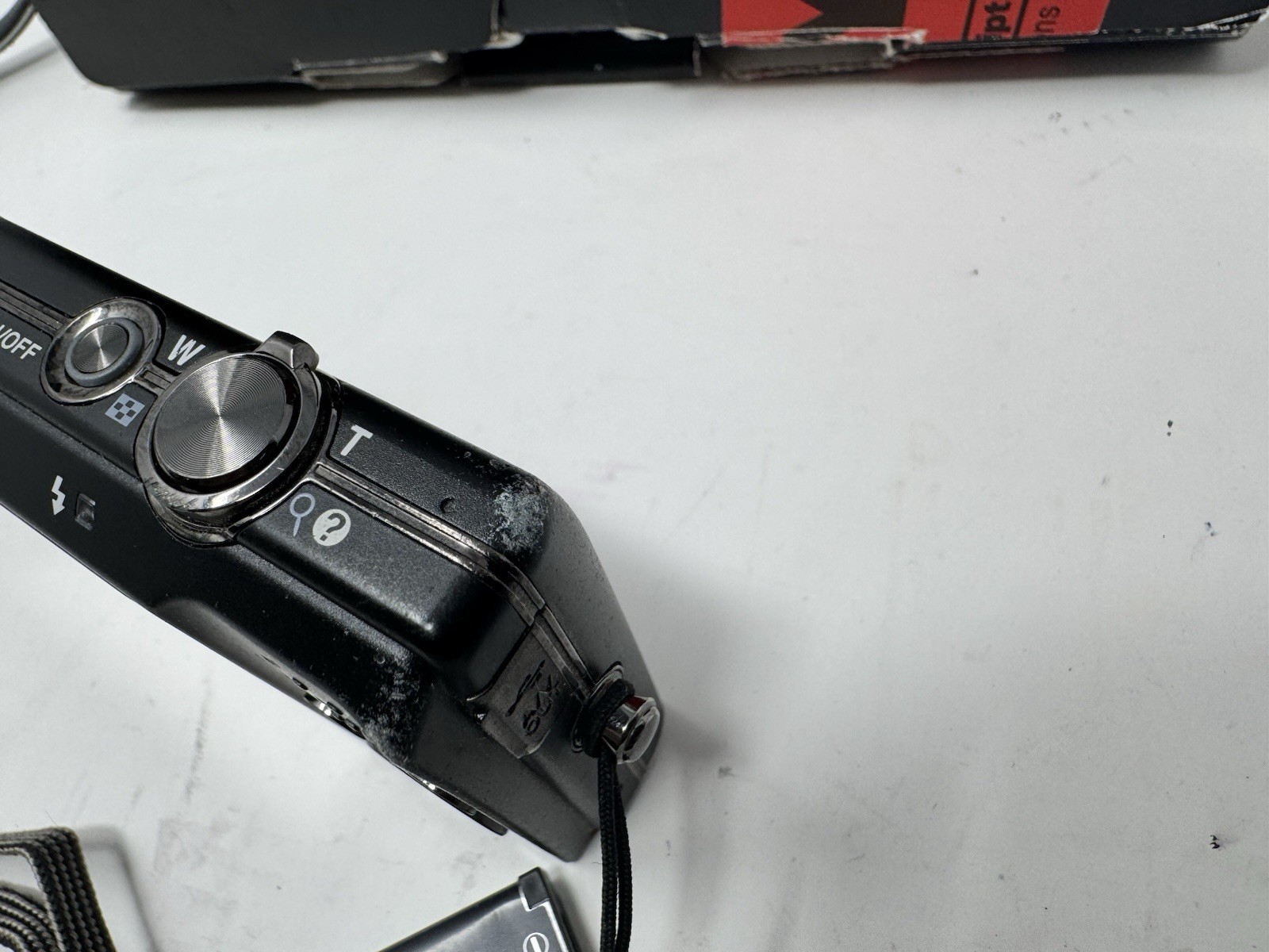 Nikon Digital Camera Coolpix S570 12.0MP Black Battery & Charger Works