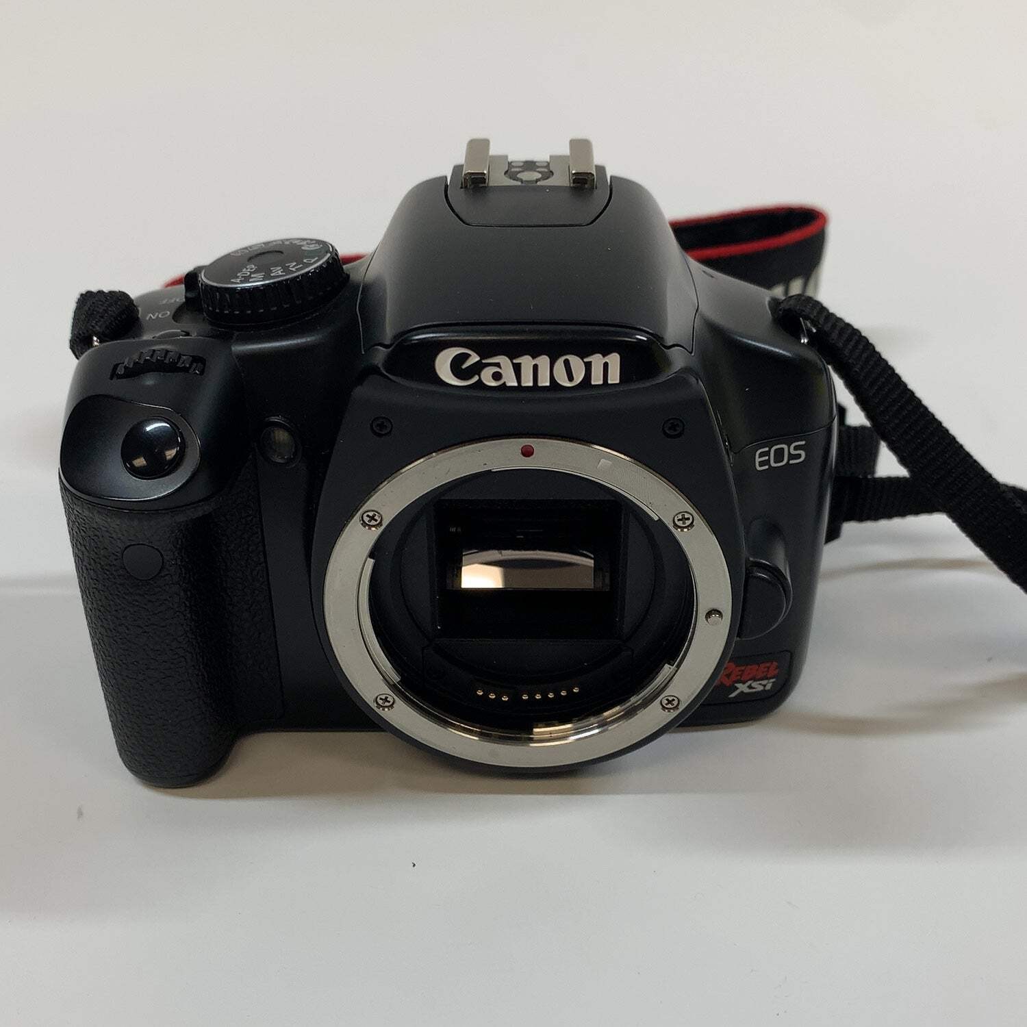 Canon EOS Rebel XSi 12.2MP Digital SLR DSLR Camera