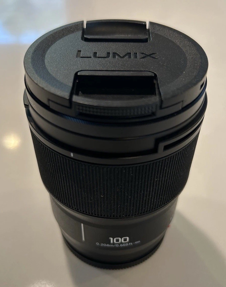 Panasonic LUMIX S 100mm f/2.8 MACRO L-Mount Lens + Box/Soft Case/Hood/Both Caps