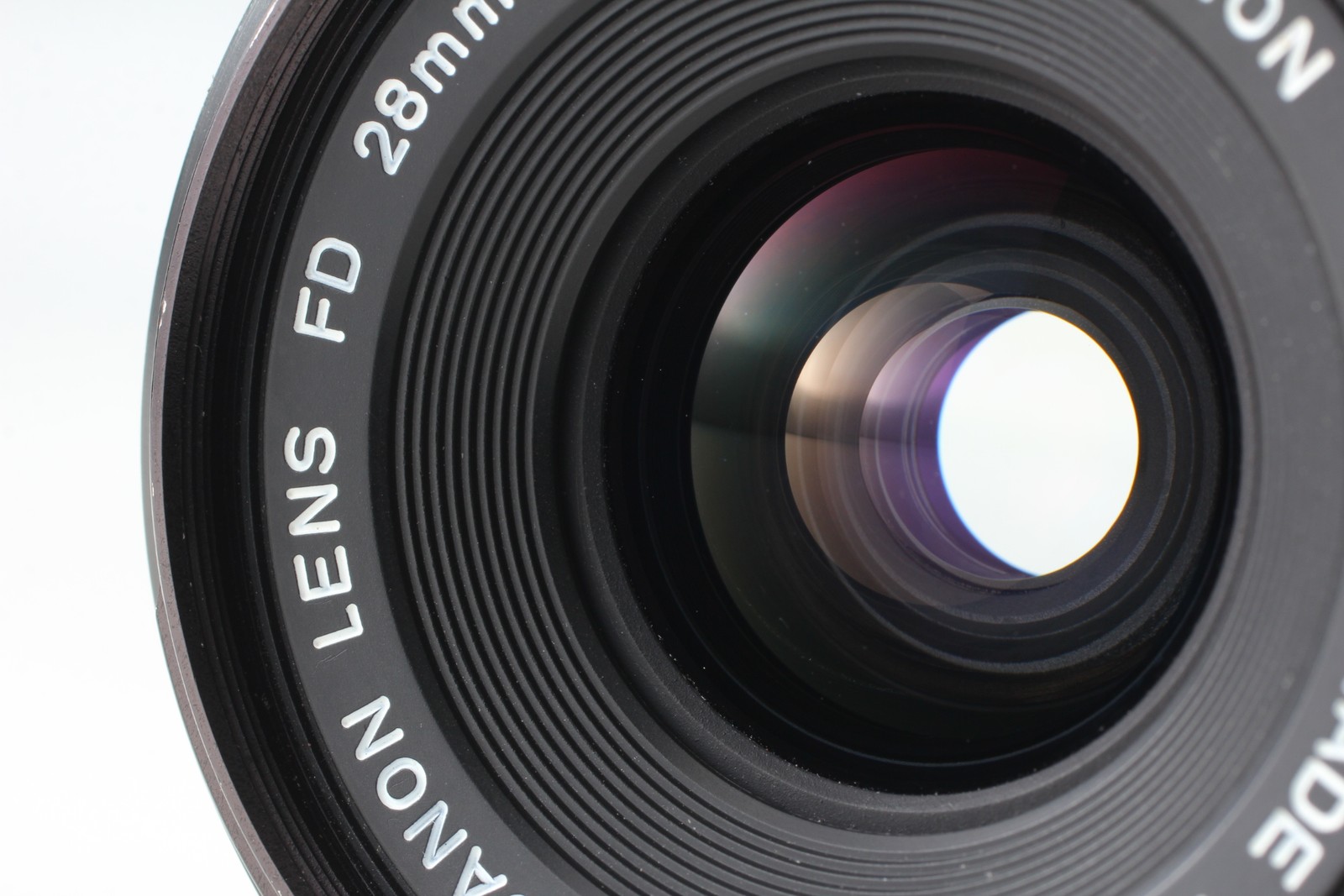 [Near MINT] Canon New FD NFD 28mm F/2.8 MF Wide Angle Lens W/Cap From JAPAN