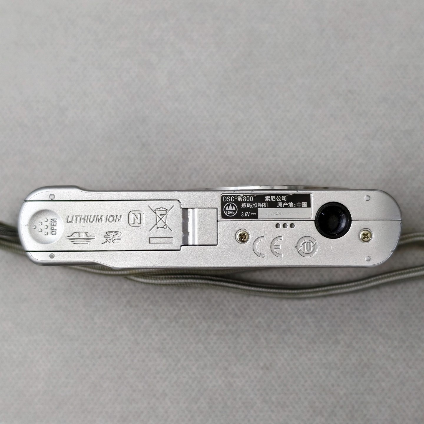 Sony Cyber-shot DSC-W800 Digital Camera 20.1 MP 5x Optical Zoom cost-effective