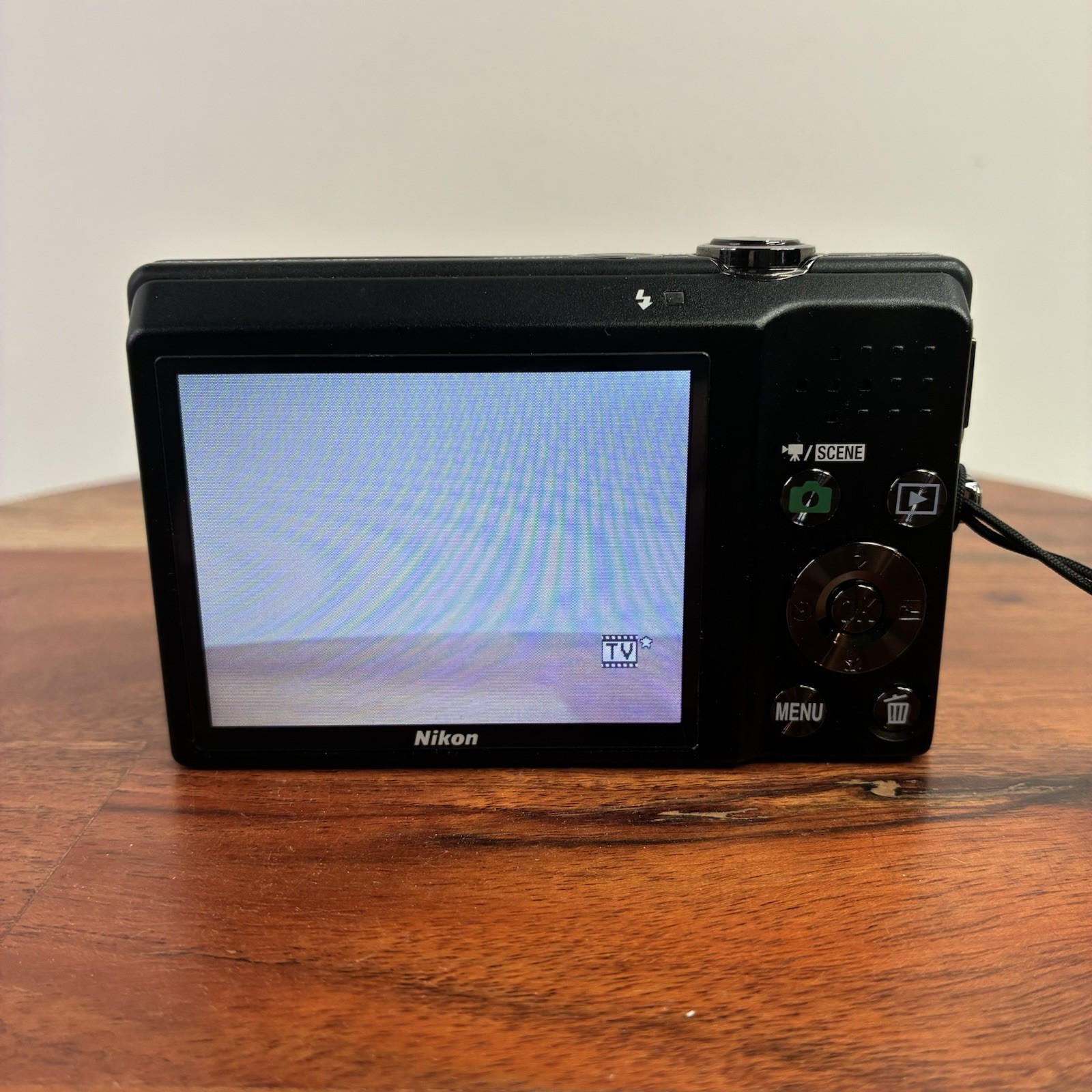 Nikon COOLPIX S570 12.0MP Compact Digital Camera w/ Charger, SD Card – Tested