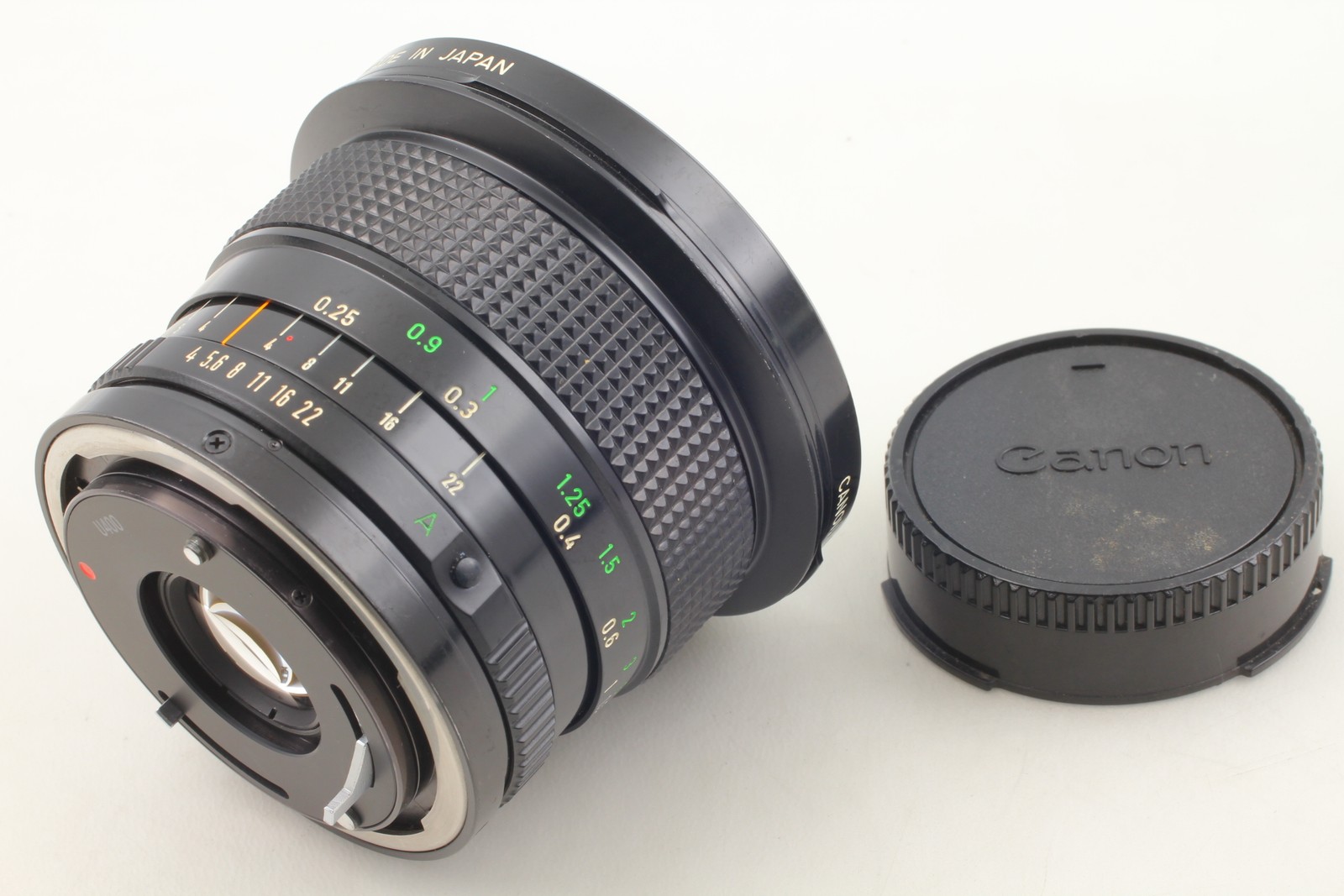 【N MINT】 Canon New FD NFD 17mm f/4 MF Wide Angle Lens for Film Camera From JAPAN