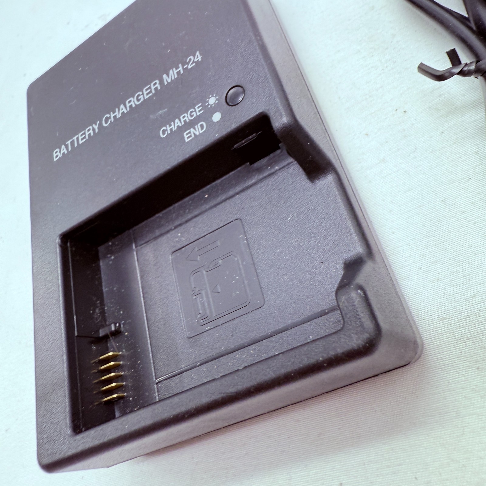 MH-24 Charger Compatible Nikon EN-EL14a D5300 D5600 D3100 D3400 D3500