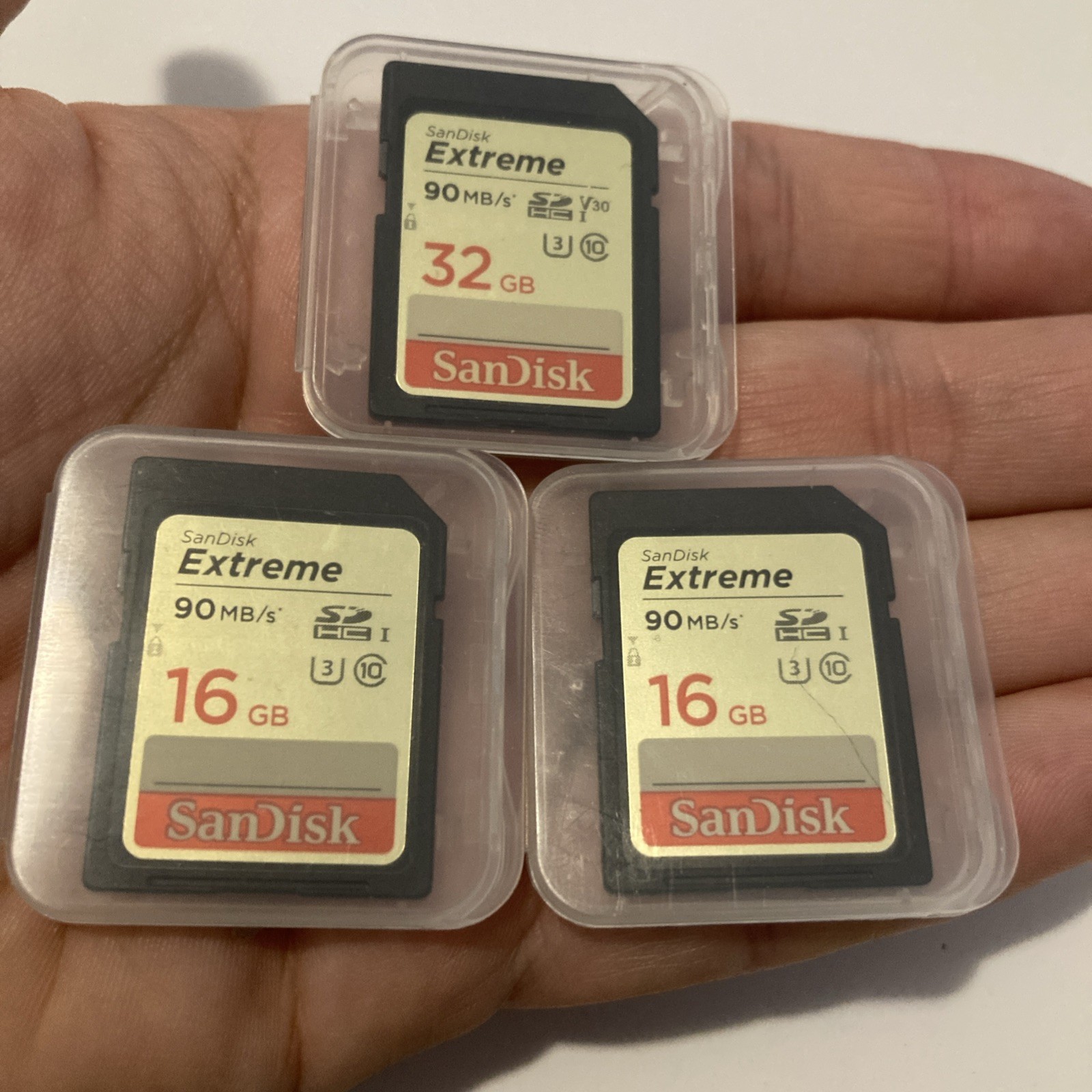SanDisk Extreme 32GB 16GB Class 10 SDHC SD Memory Card UHS-I (90MB/s) V30 4K UHD