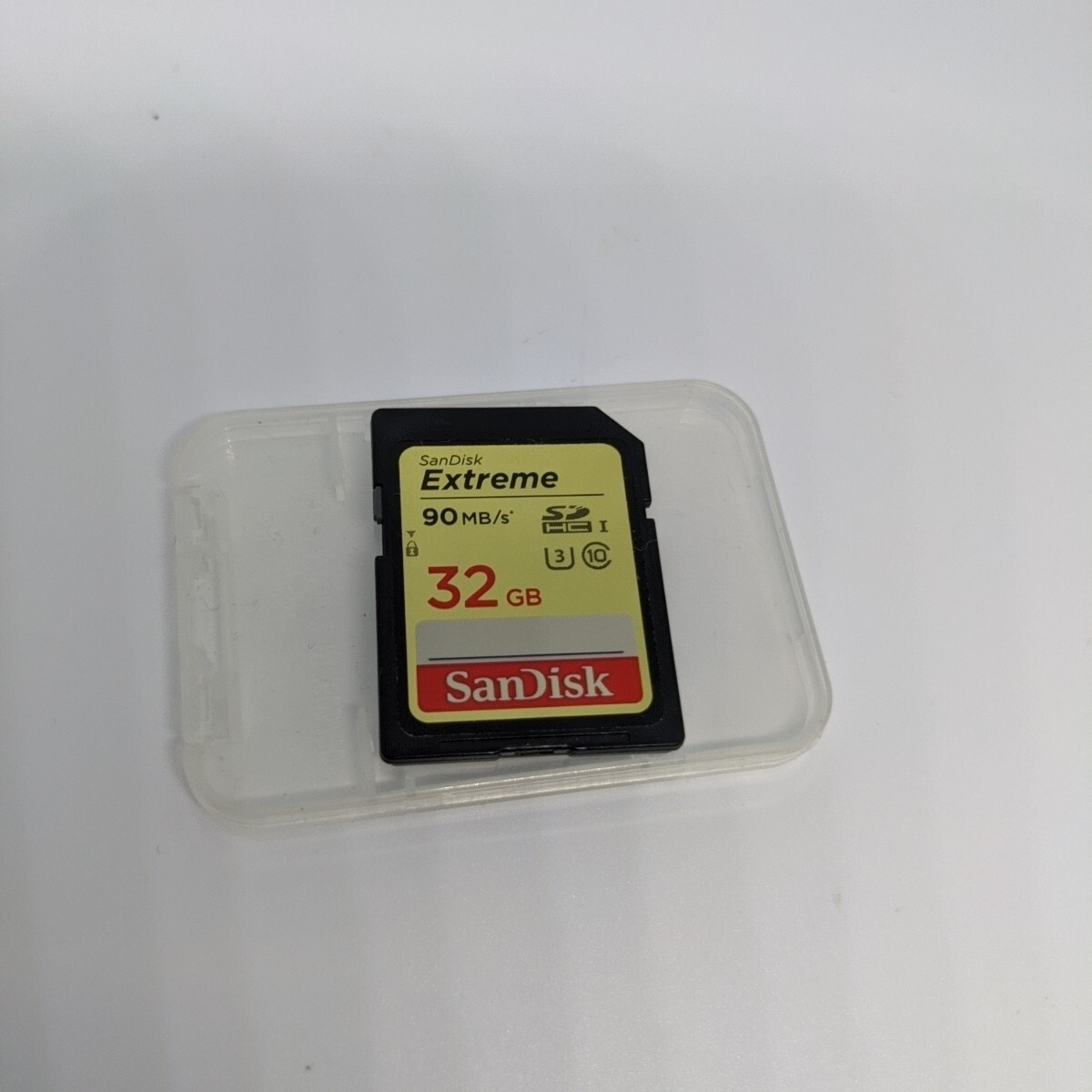 SanDisk Extreme 32GB Class 10 SDHC SD Memory Card UHS-I (90MB/s) V30 4K UHD