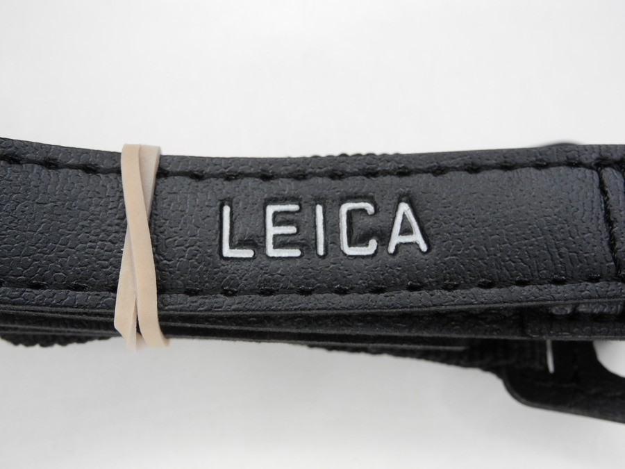 Leica 9/16″ Camera Neck Strap w/ Metal Rings Included with D-LUX 7 (Fits Others)