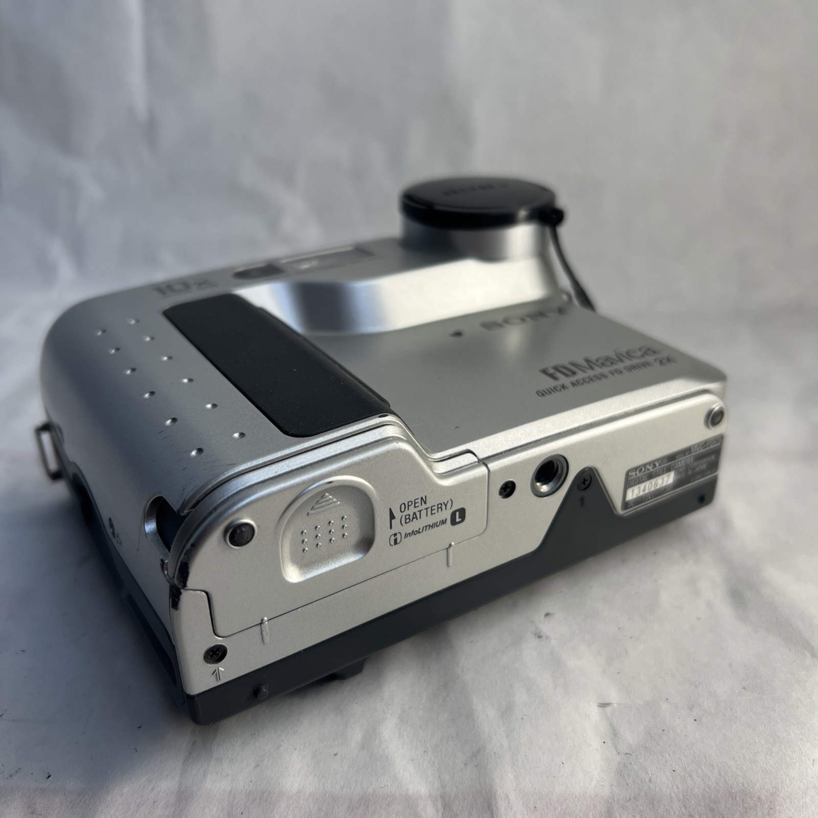 Sony Mavica MVC-FD75 Digital Camera Silver – Tested & Working!