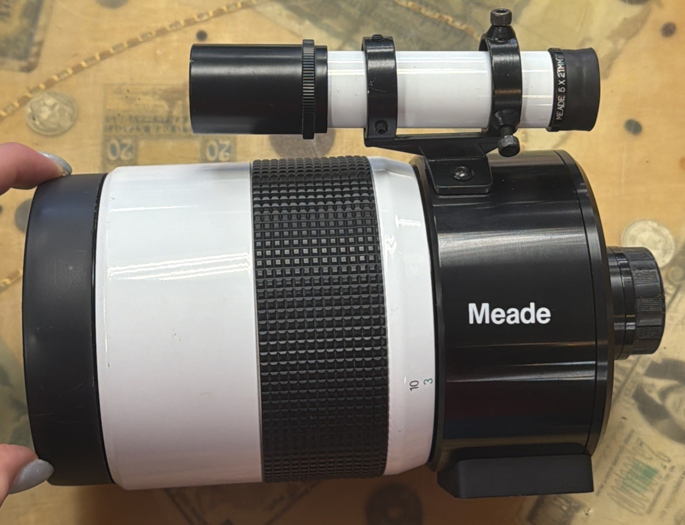 Meade 1000mm f/11 Mirror Spotting Scope D=90mm T-Adapter w/ Eye Piece