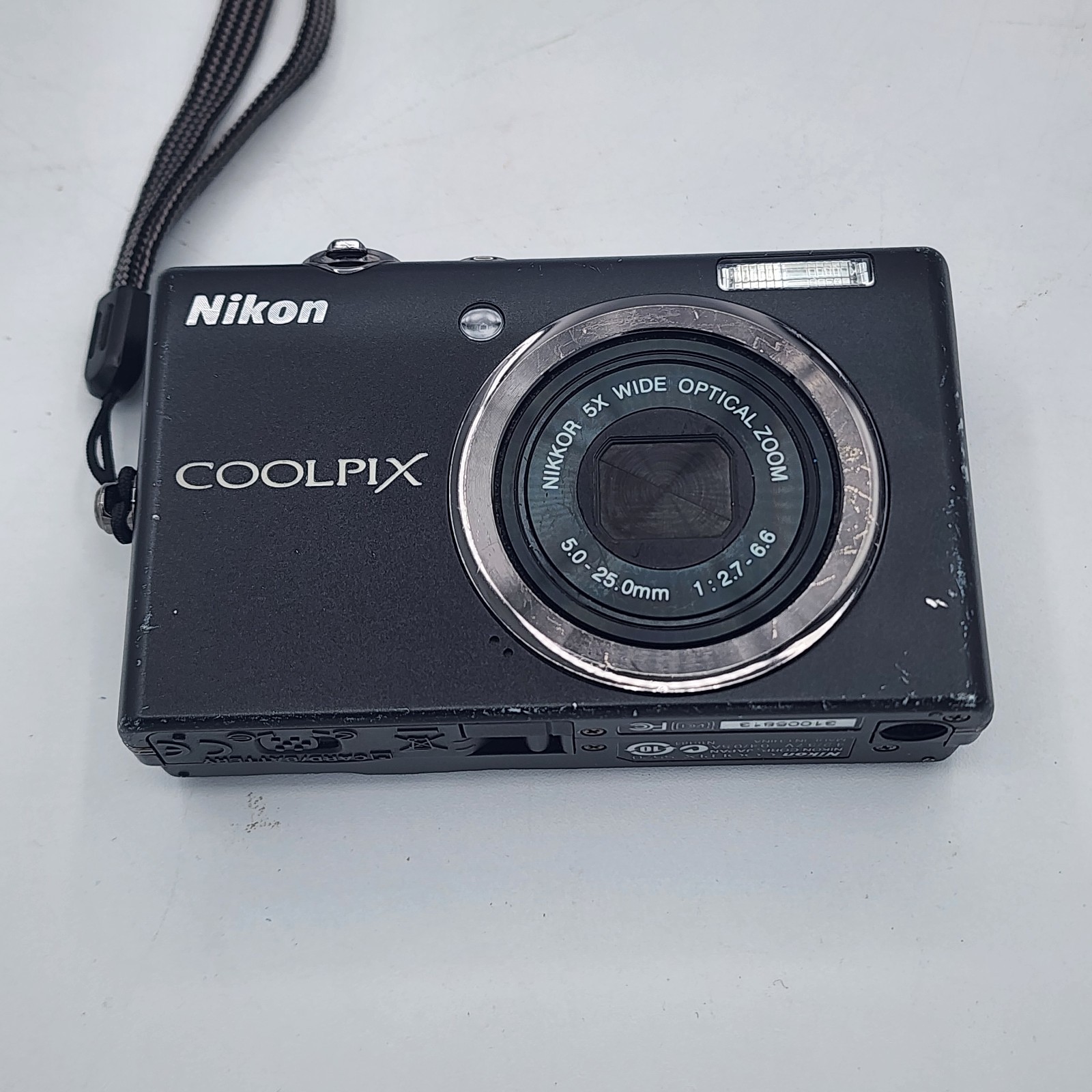 Nikon COOLPIX S570 12.0MP Digital Camera – Black (Parts – See Condition)