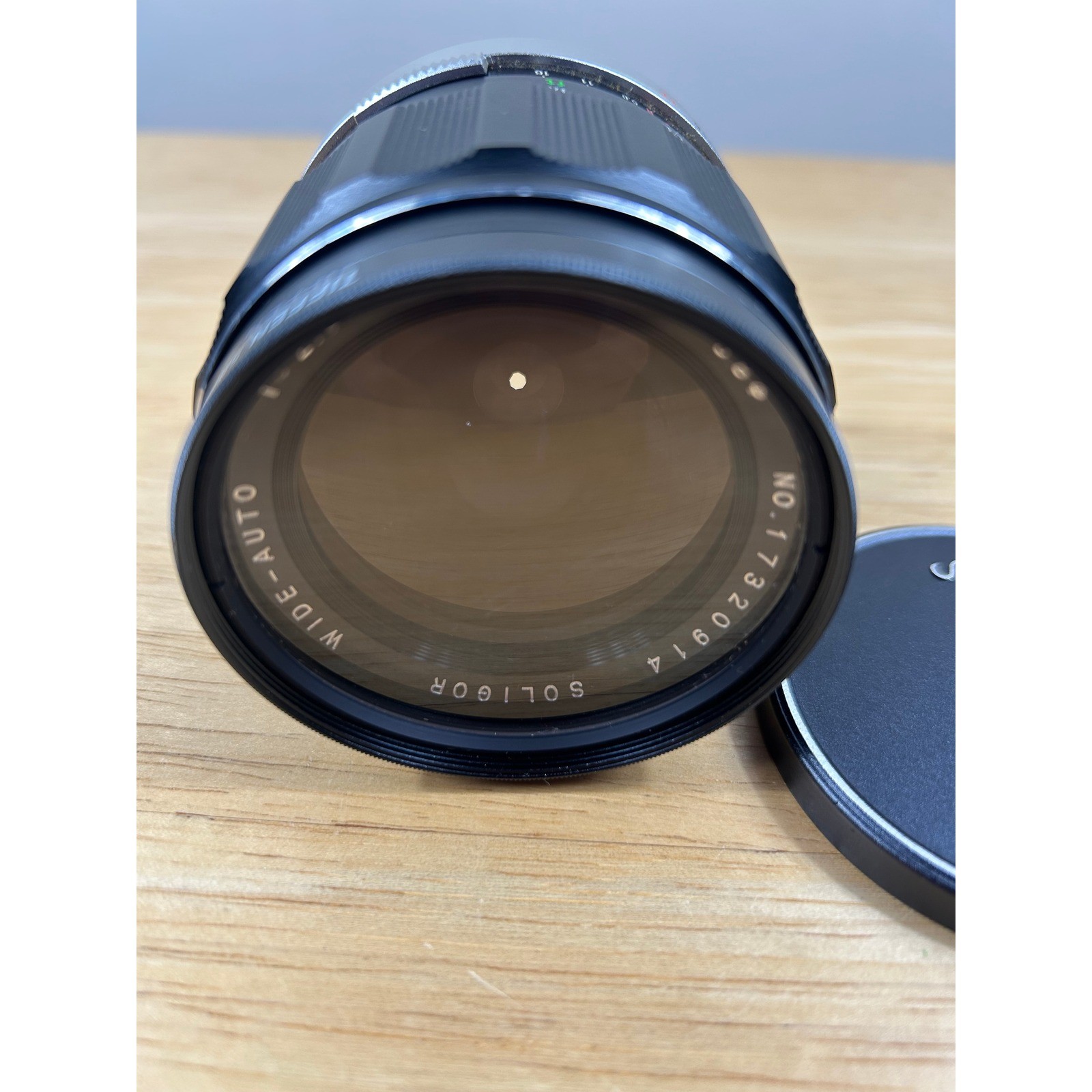 Soligor 28mm 1:2.8 Wide Auto Manual Focus Lens Vintage READ UNTESTED