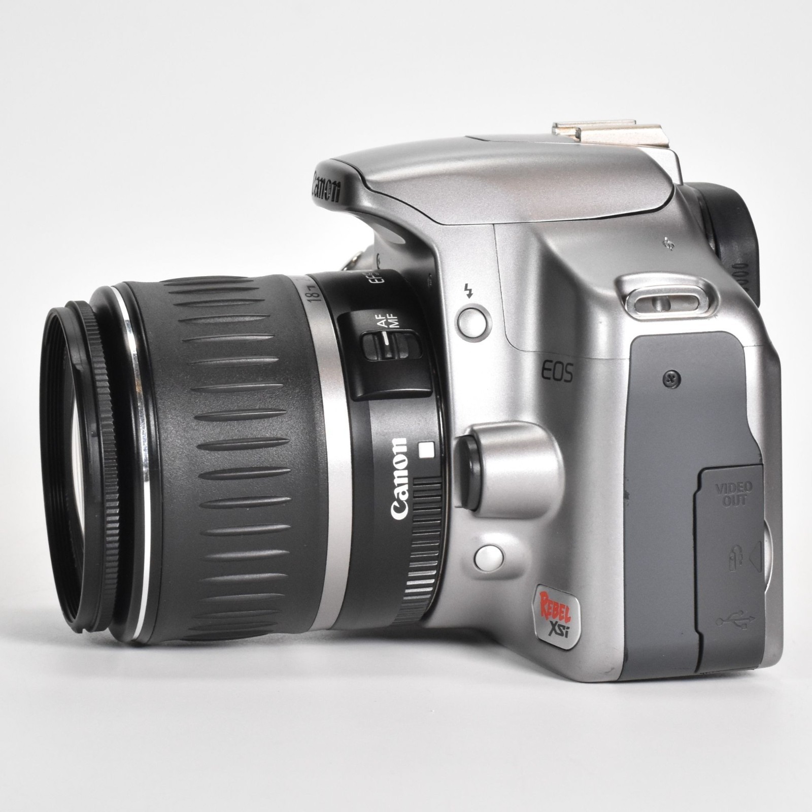 Canon EOS Rebel XSi Digital Camera 12.2MP 18-55mm Lens 6831 Clicks 32GB SD Card