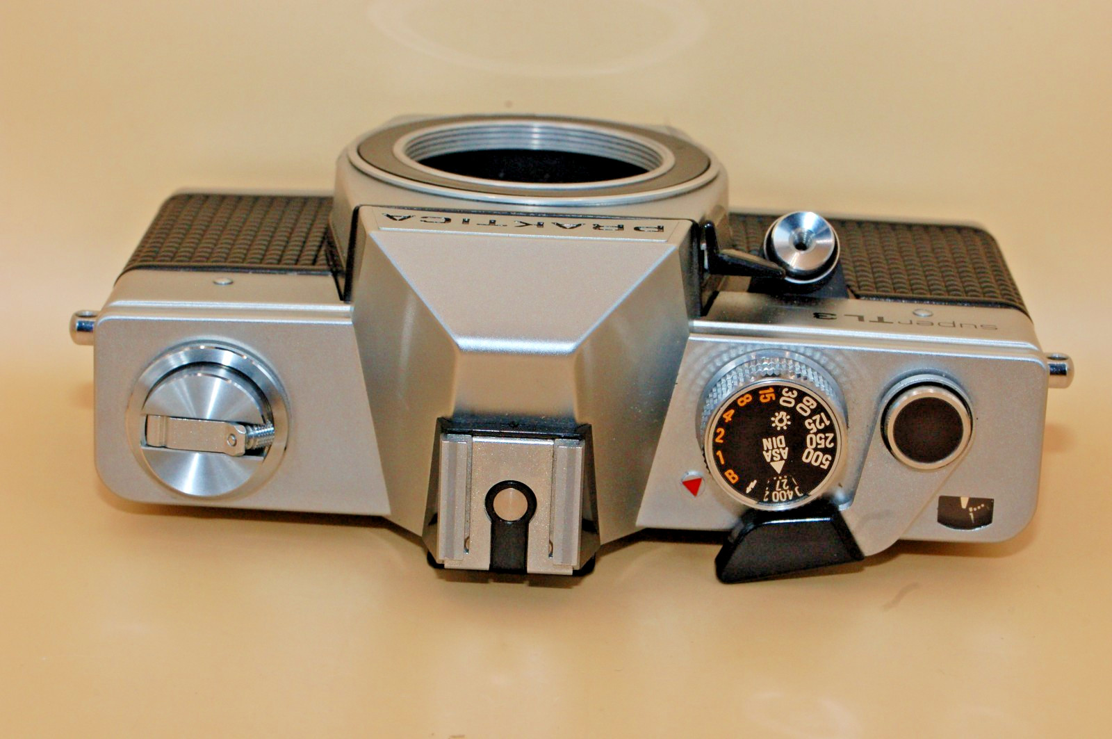Vintage (1978) Praktica Super TL3 35mm film SLR camera Made In Germany