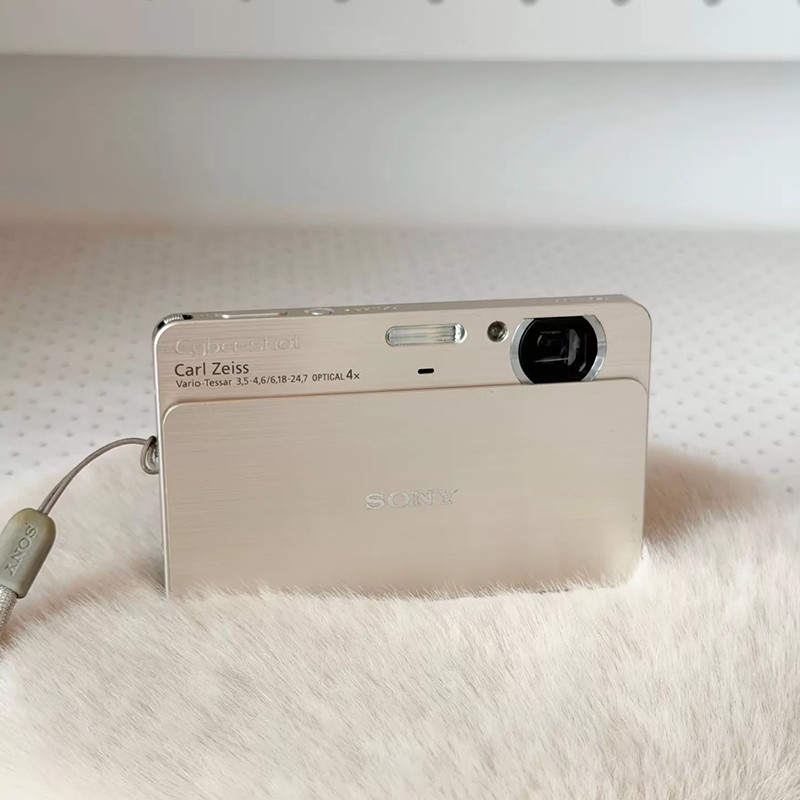SONY Cyber-shot DSC-T700 10.1MP 4.0x Optical zoom Digital Camera Champagne Gold