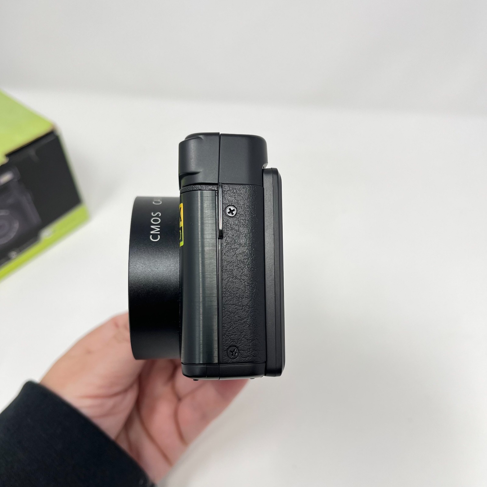 2.7K Digital Camera 24 MP Vlogging Cam Recorder Flash Handheld Photo Video Trave