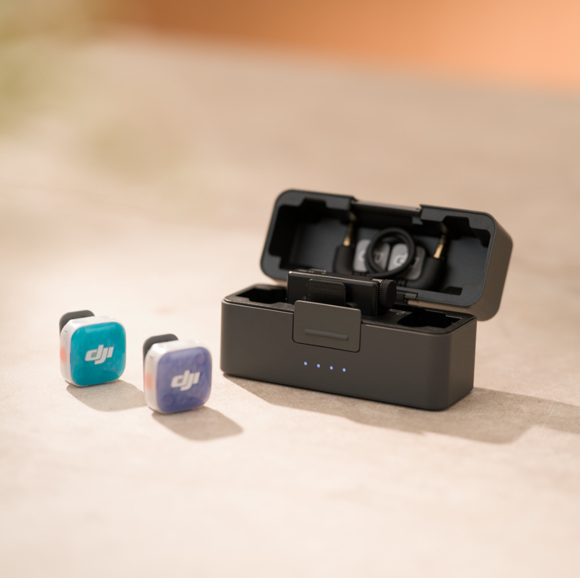DJI Mic Mini 2S (2 TX + 1 RX + Charging Case) – 32‑Bit Float, 28h Rec, 300m