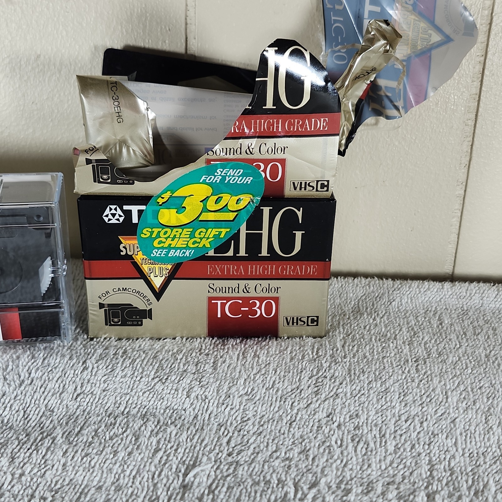 2 TDK Camcorder Cassettes Blank Video Tape E-HG TC-30 1 New Sealed 1 New Opened